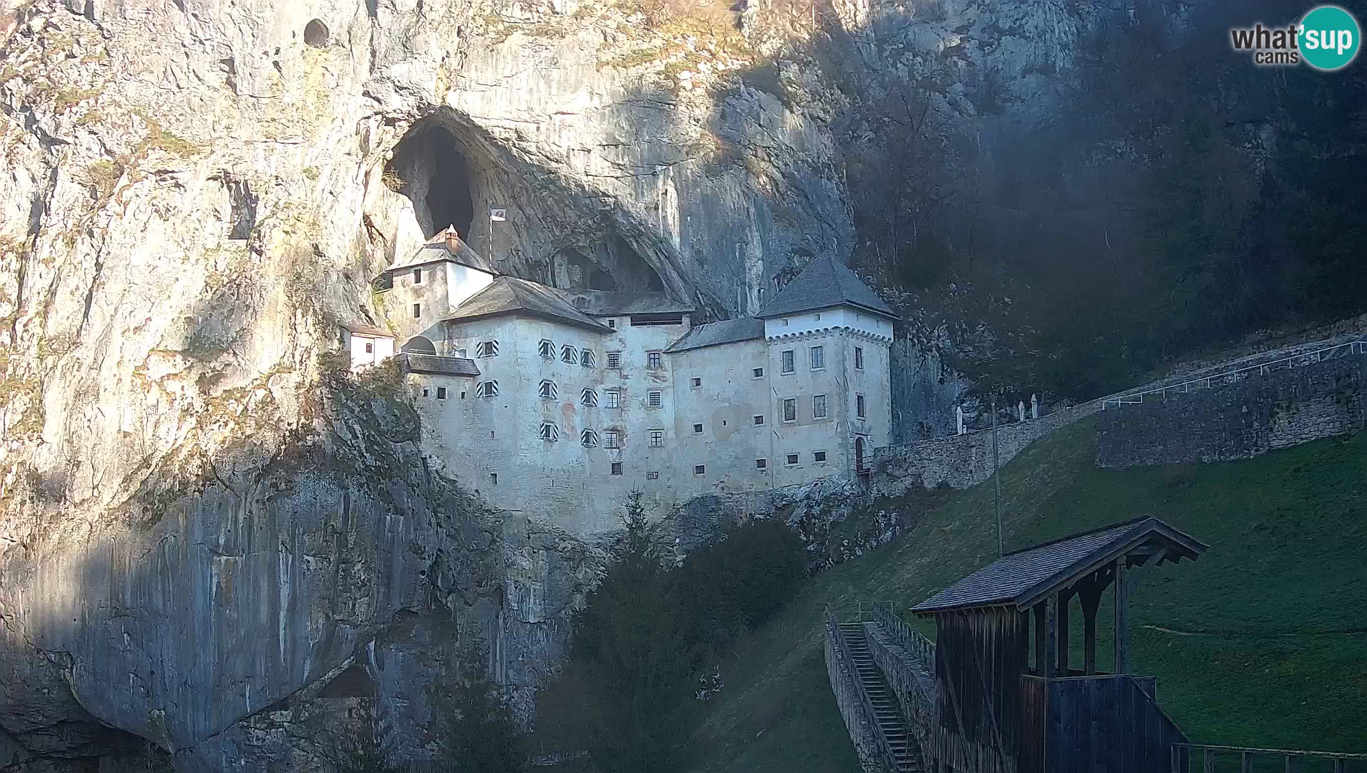 Live Webcam Castello di Predjama – Postumia – Slovenia