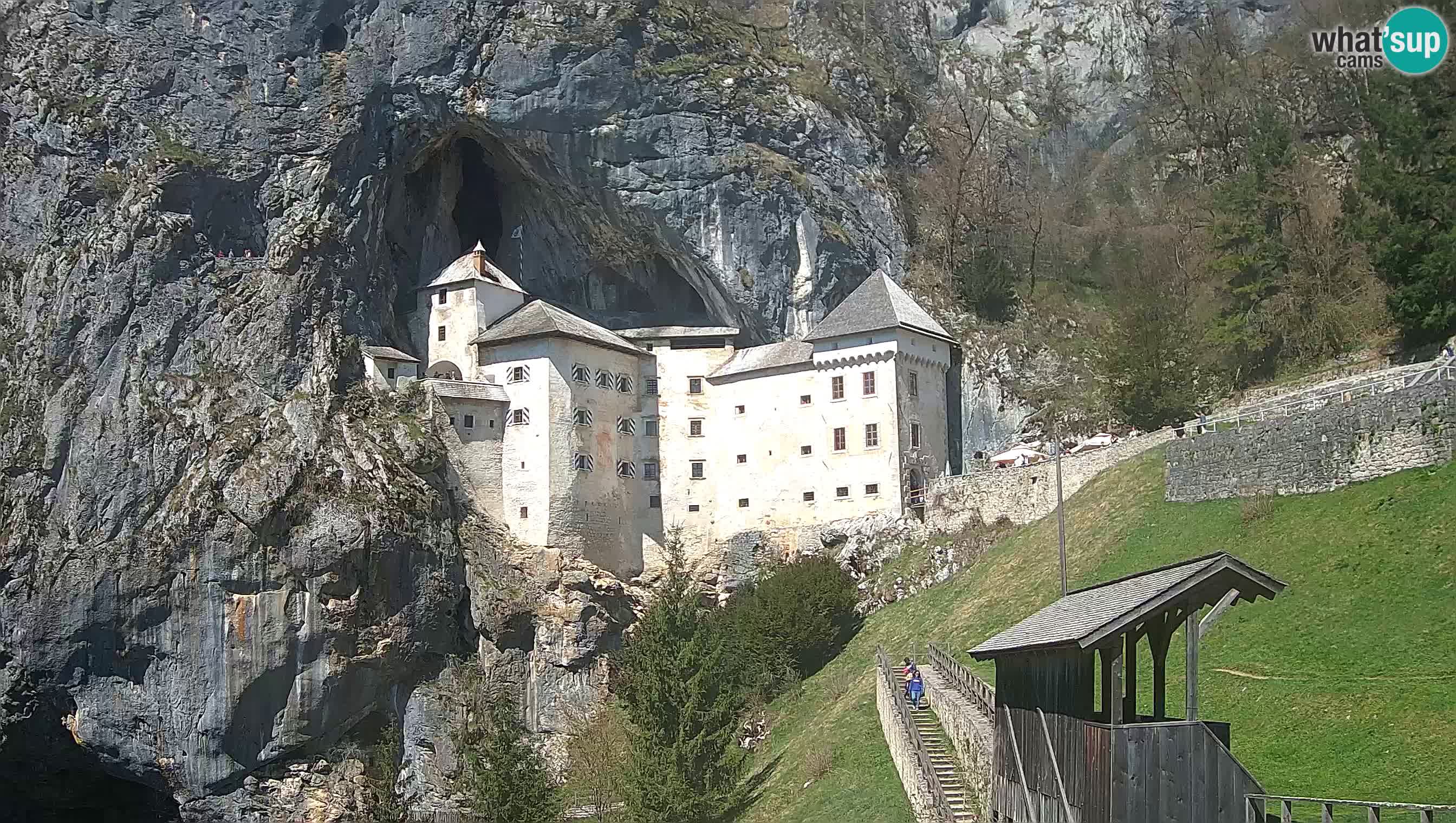 Live Webcam Grad Predjama – Château de Predjama – Postojna – Slovénie