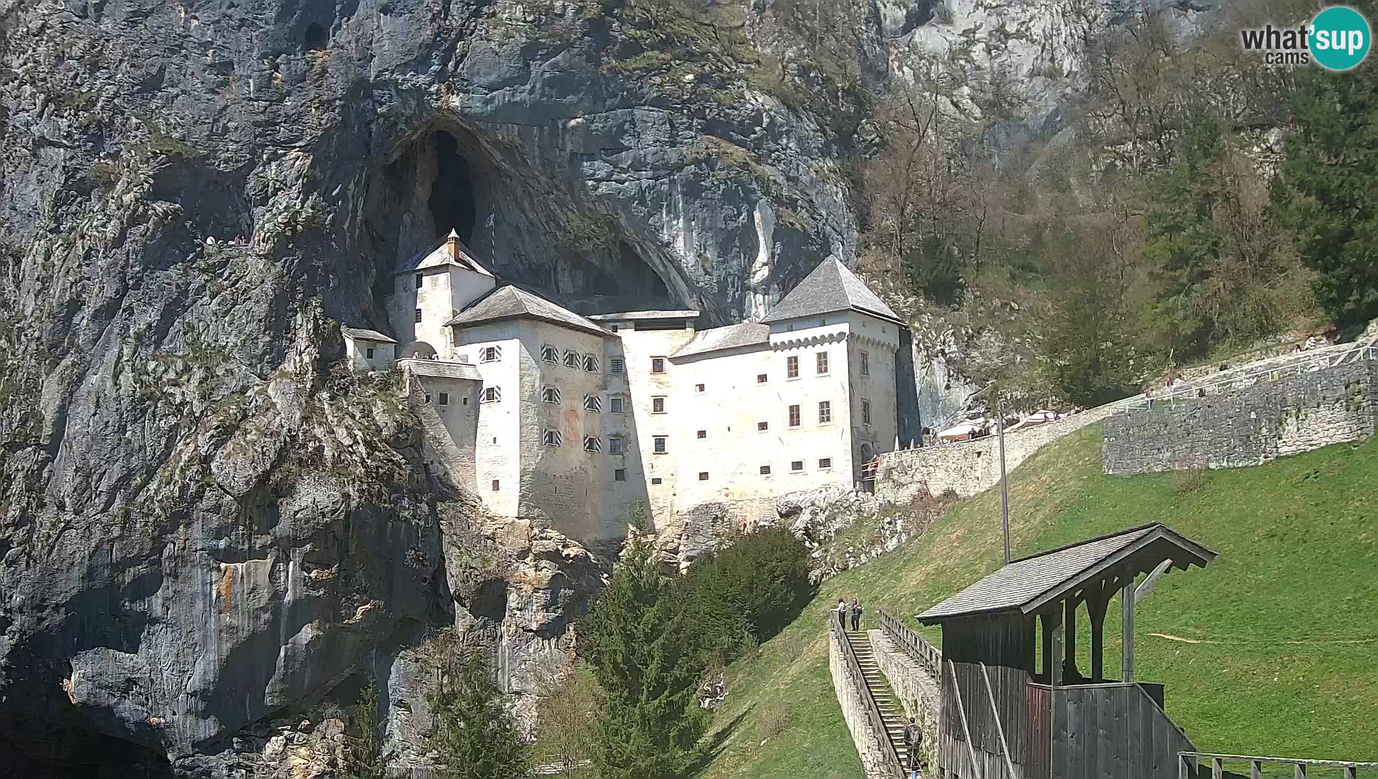 Live Webcam Höhlenburg Predjama – Postojna – Slowenien