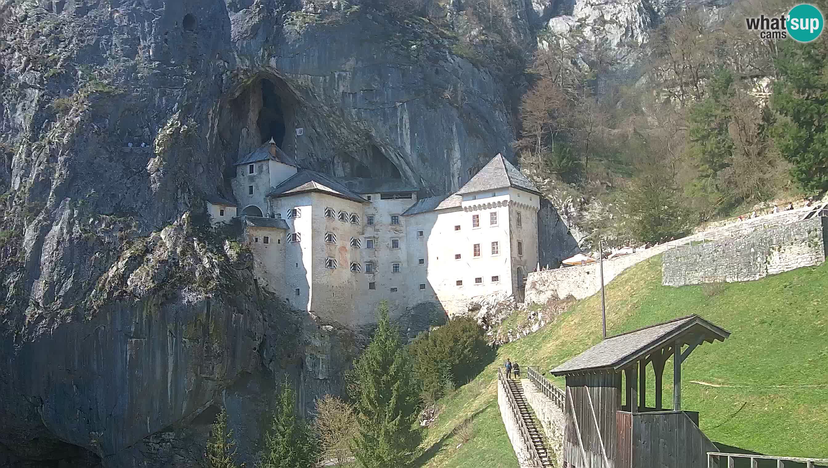 Live Webcam Castello di Predjama – Postumia – Slovenia