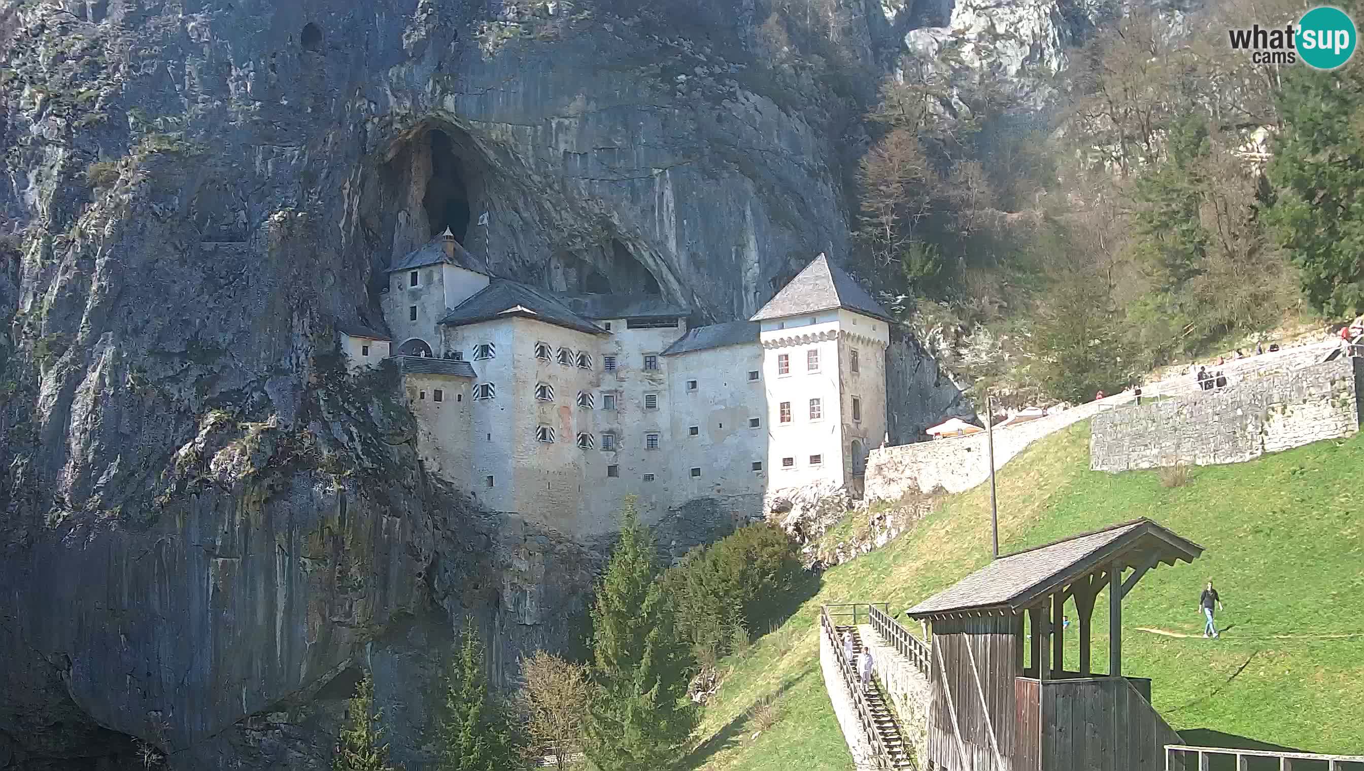 Web kamera Predjamski dvorac – Postojna – Slovenija