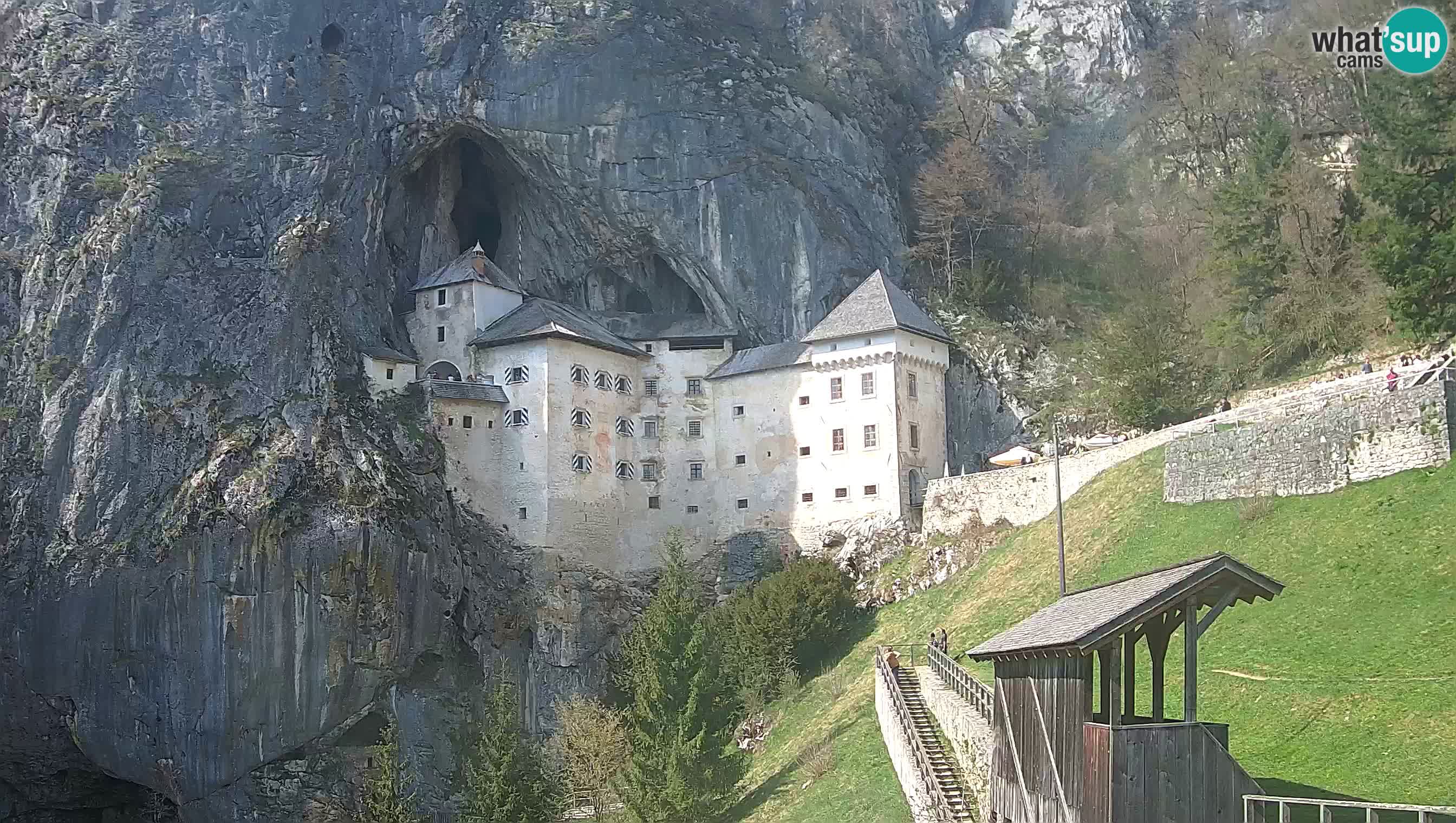 Web kamera Predjamski dvorac – Postojna – Slovenija