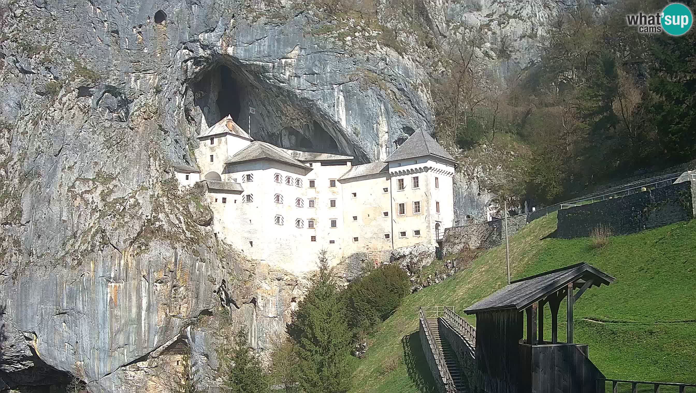 Live Webcam Predjamski grad – Predjama Castle – Postojna – Slovenia