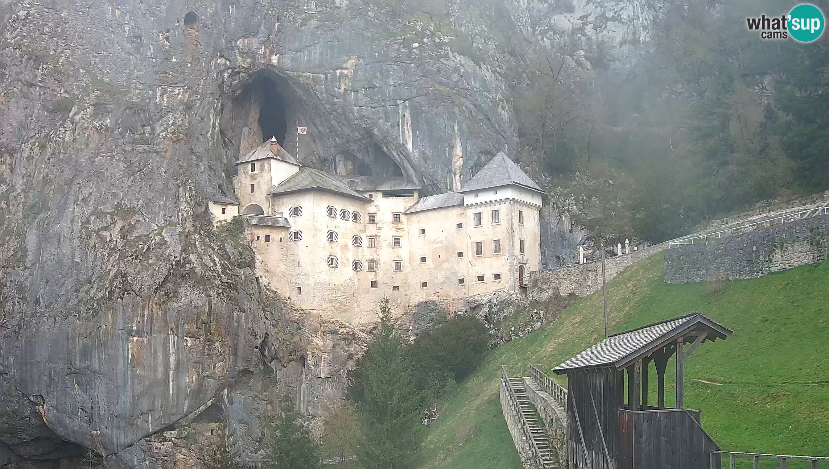 Live Webcam Predjamski grad – Predjama Castle – Postojna – Slovenia