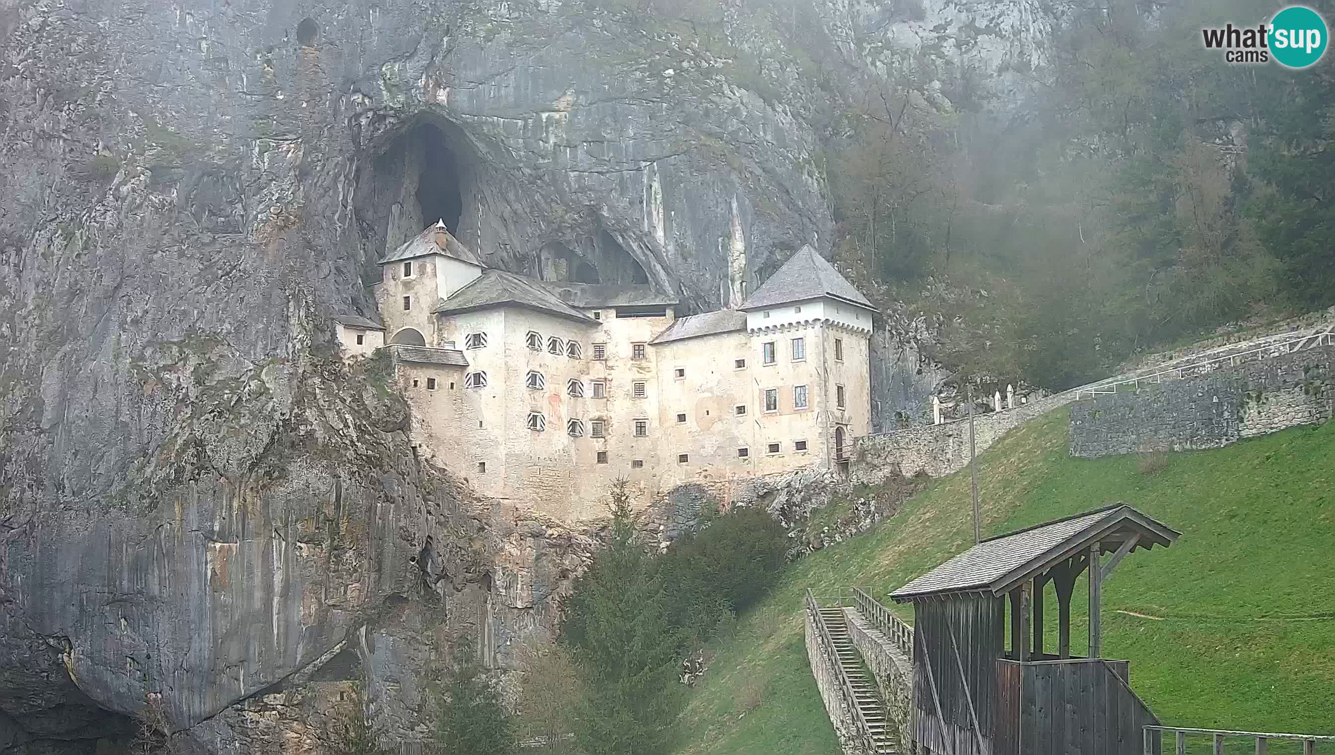 Live Webcam Predjamski grad – Predjama Castle – Postojna – Slovenia