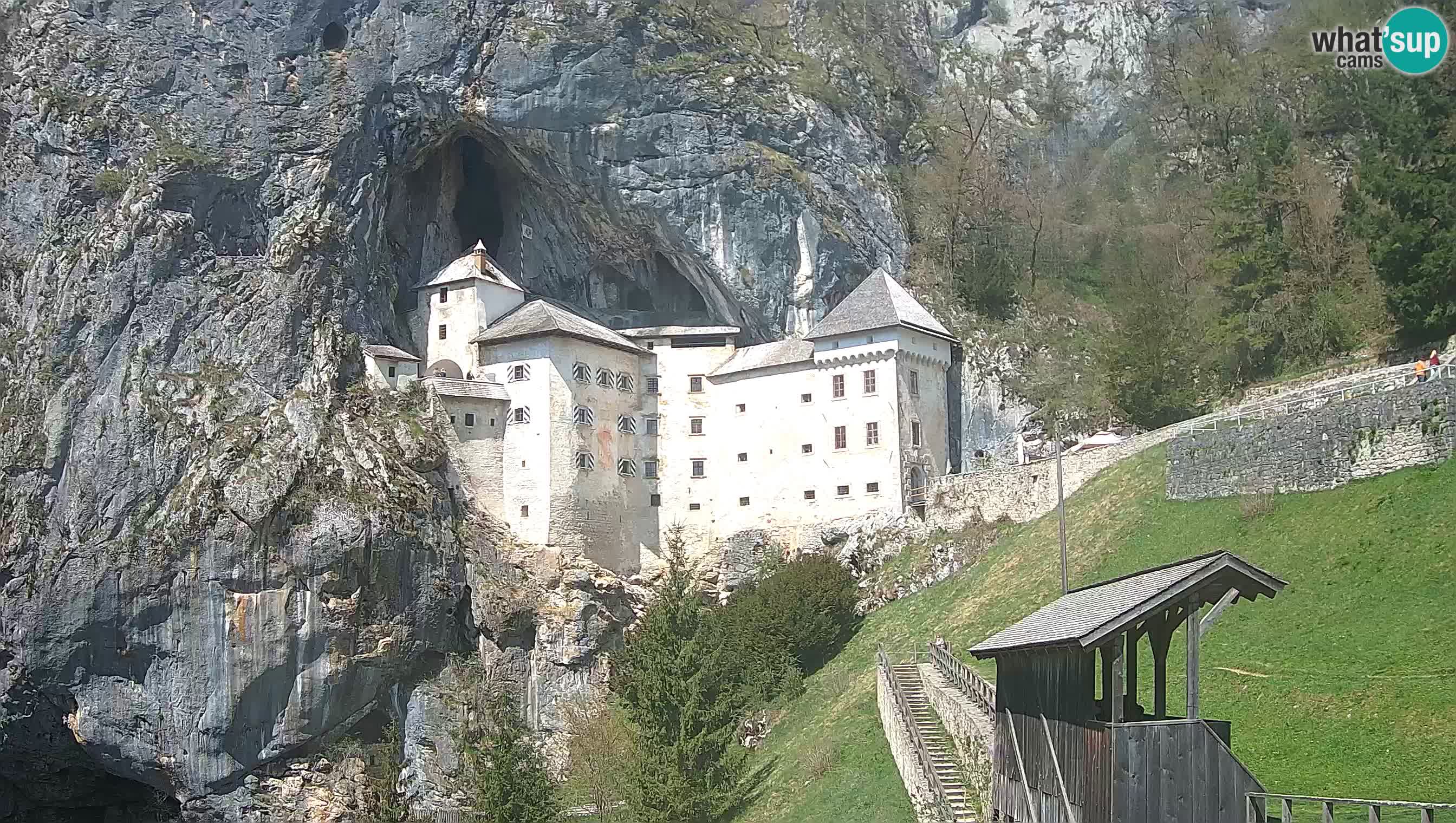 Live Webcam Predjamski grad – Predjama Castle – Postojna – Slovenia