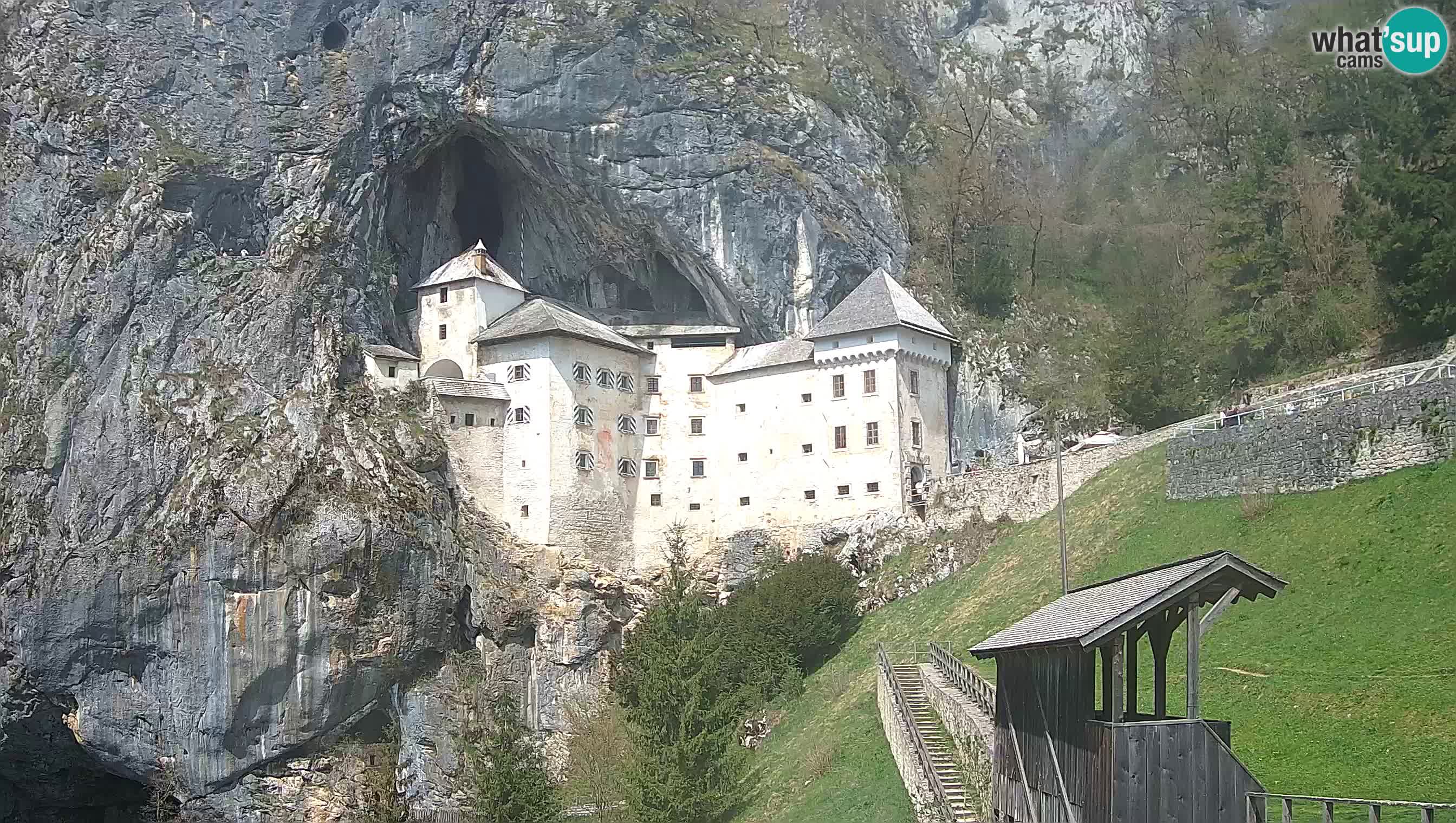 Live Webcam Castello di Predjama – Postumia – Slovenia