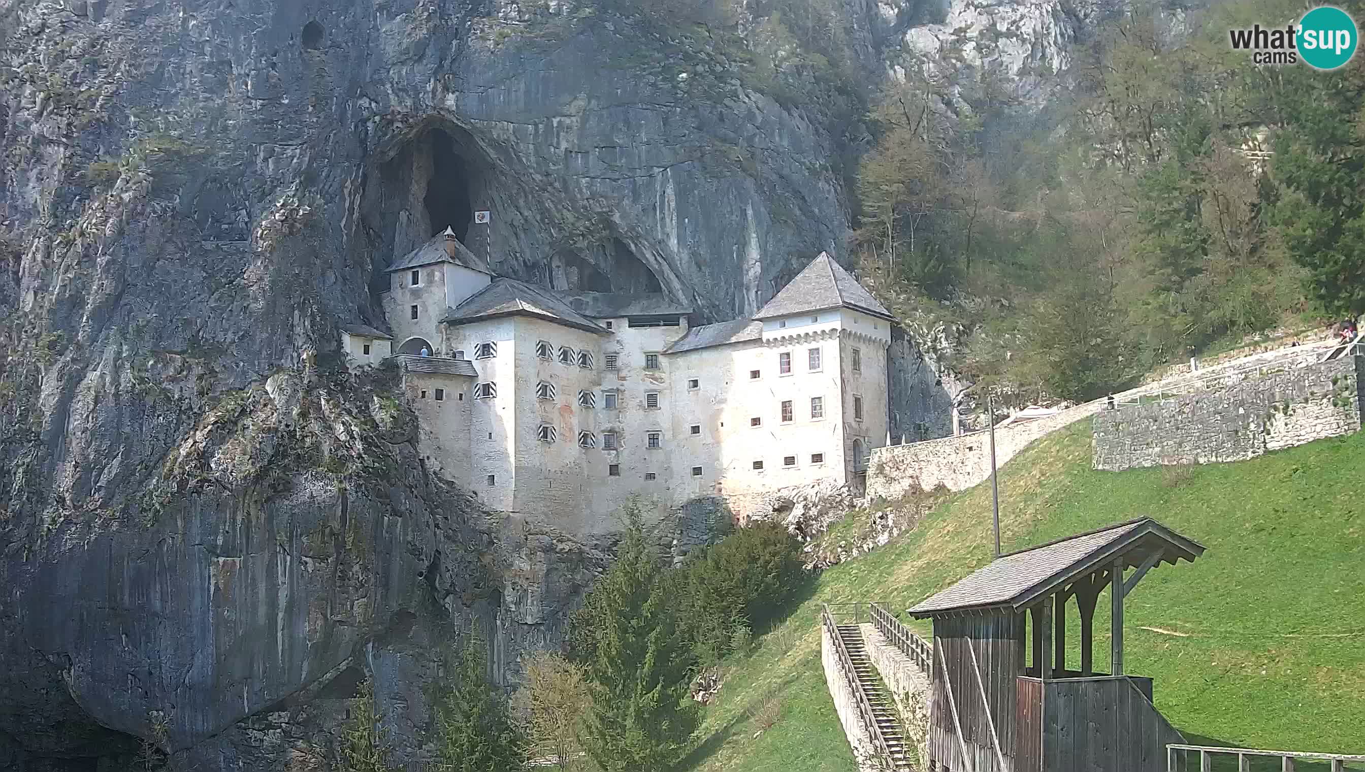 Live Webcam Predjamski grad – Predjama Castle – Postojna – Slovenia