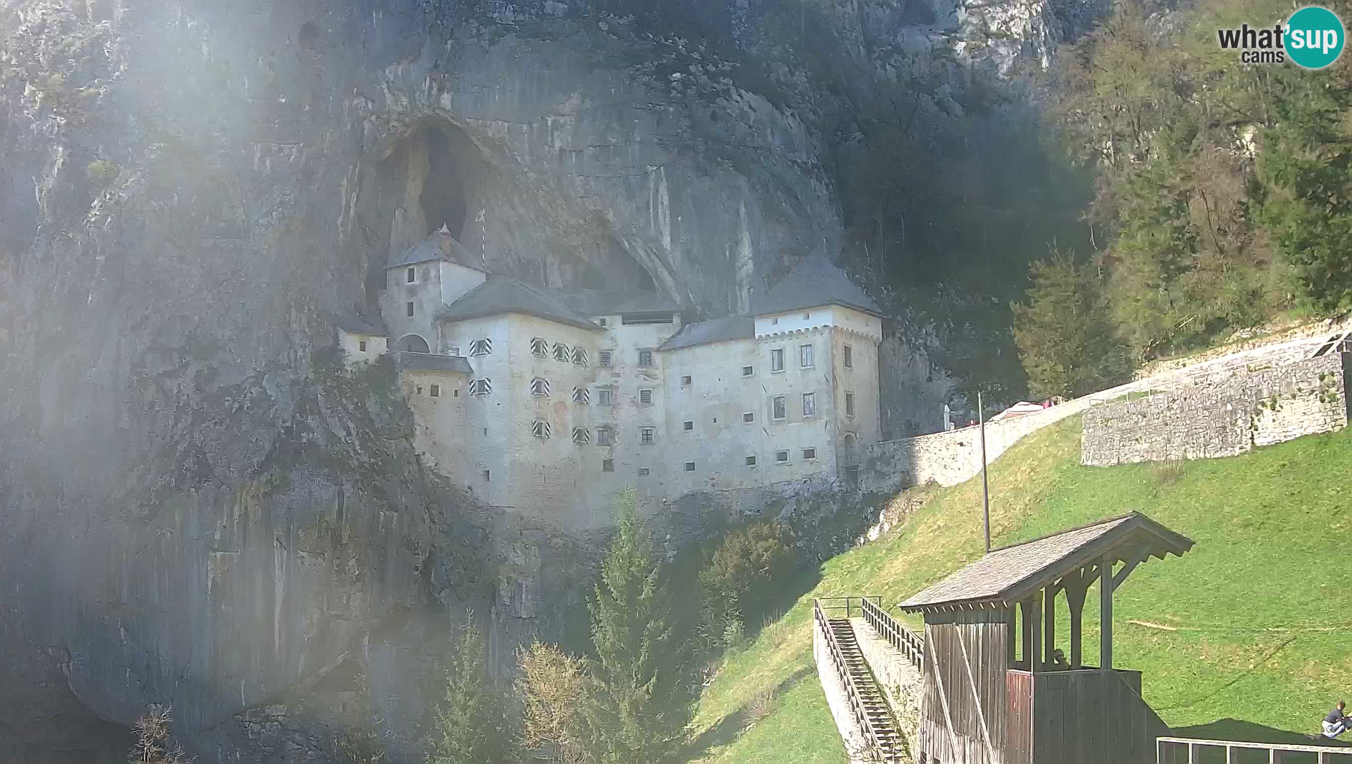 Camera en vivo Castillo de Predjama – Postojna – Eslovenia