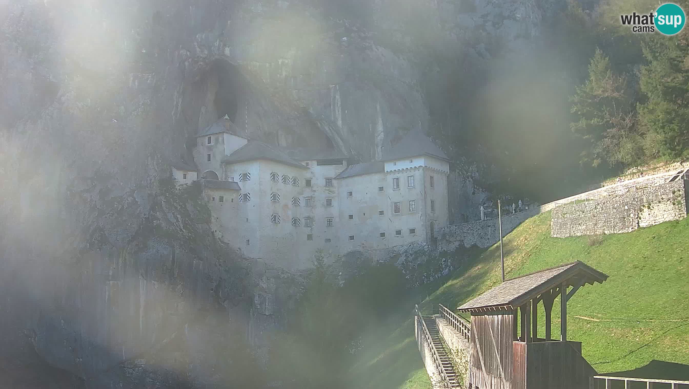 Live Webcam Predjamski grad – Predjama Castle – Postojna – Slovenia