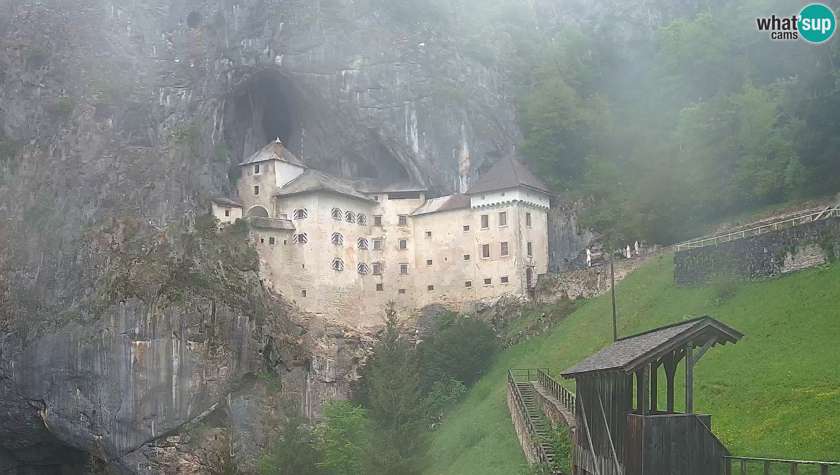 Web kamera Predjamski dvorac – Postojna – Slovenija