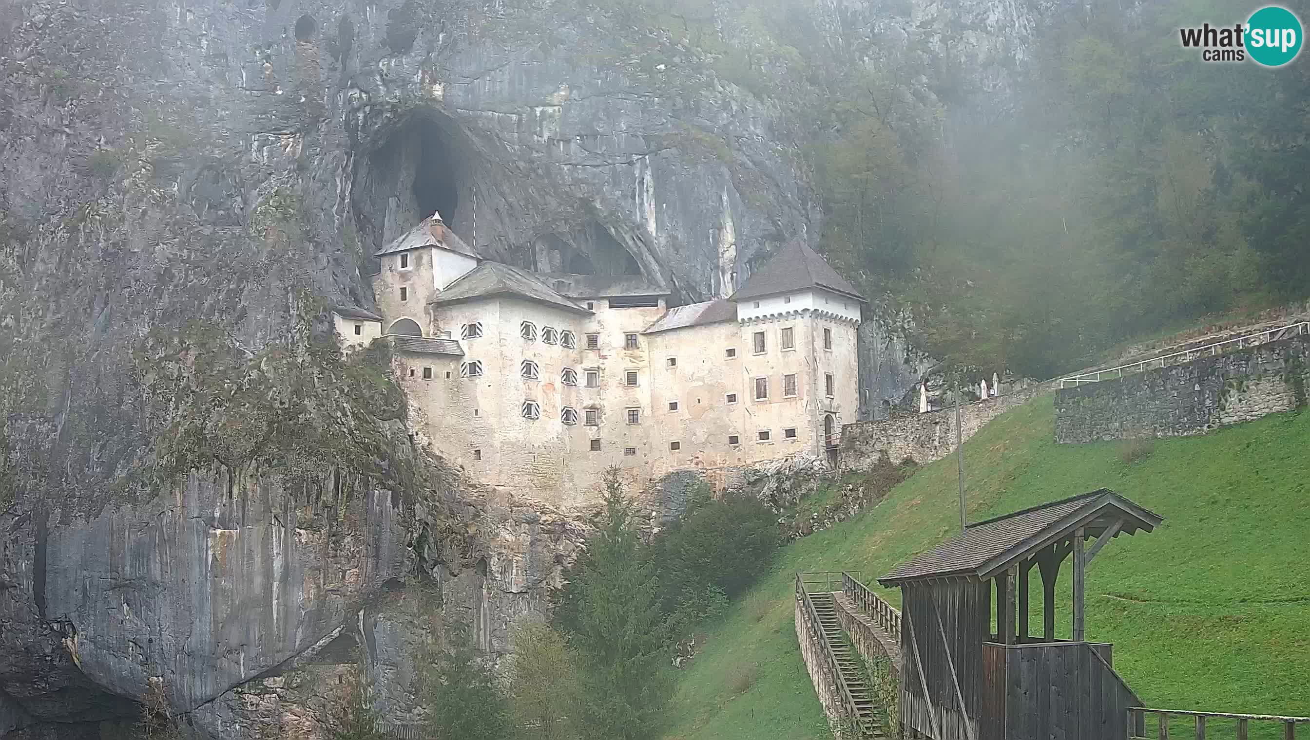 Live Webcam Höhlenburg Predjama – Postojna – Slowenien