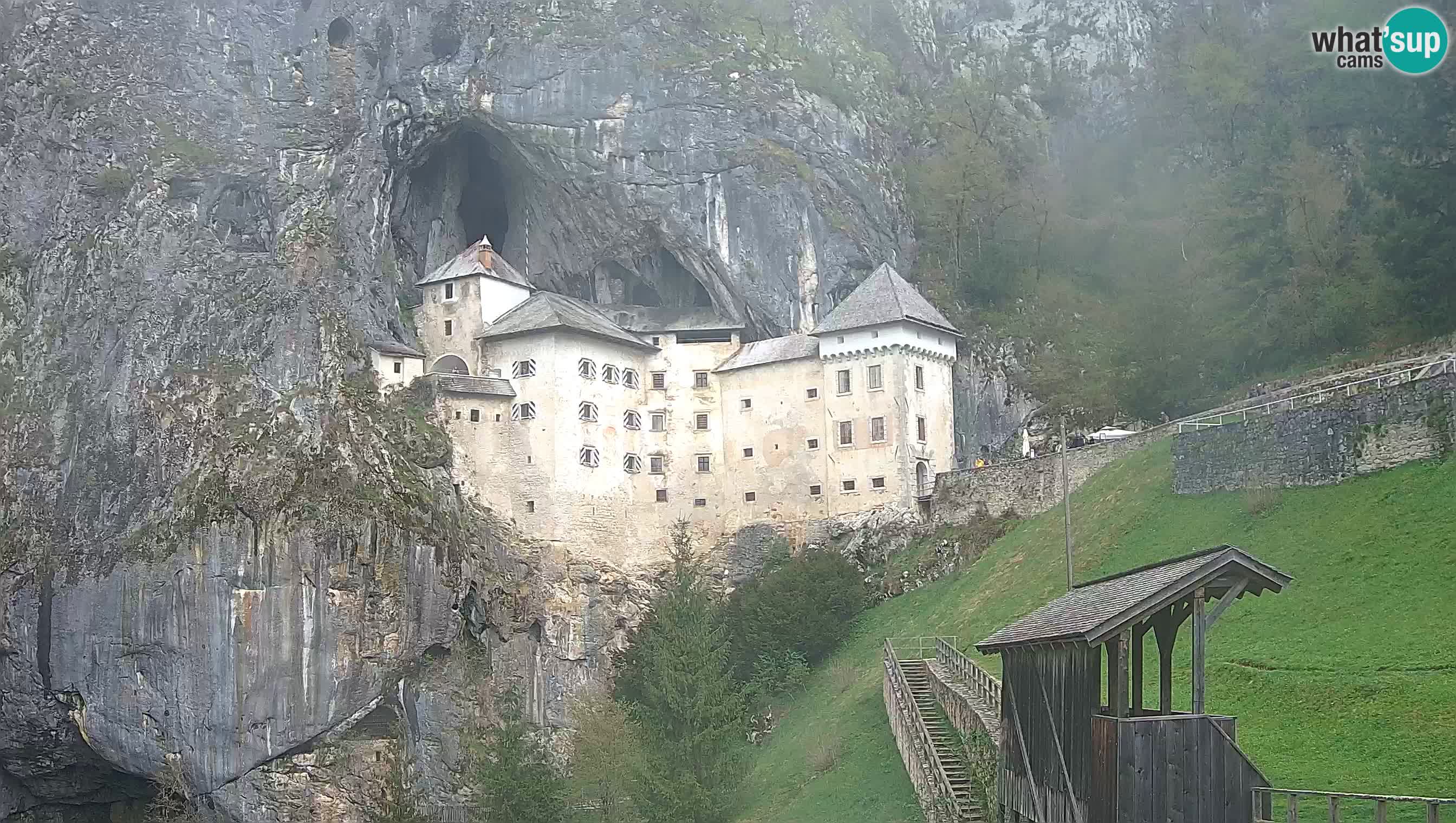 Live Webcam Höhlenburg Predjama – Postojna – Slowenien