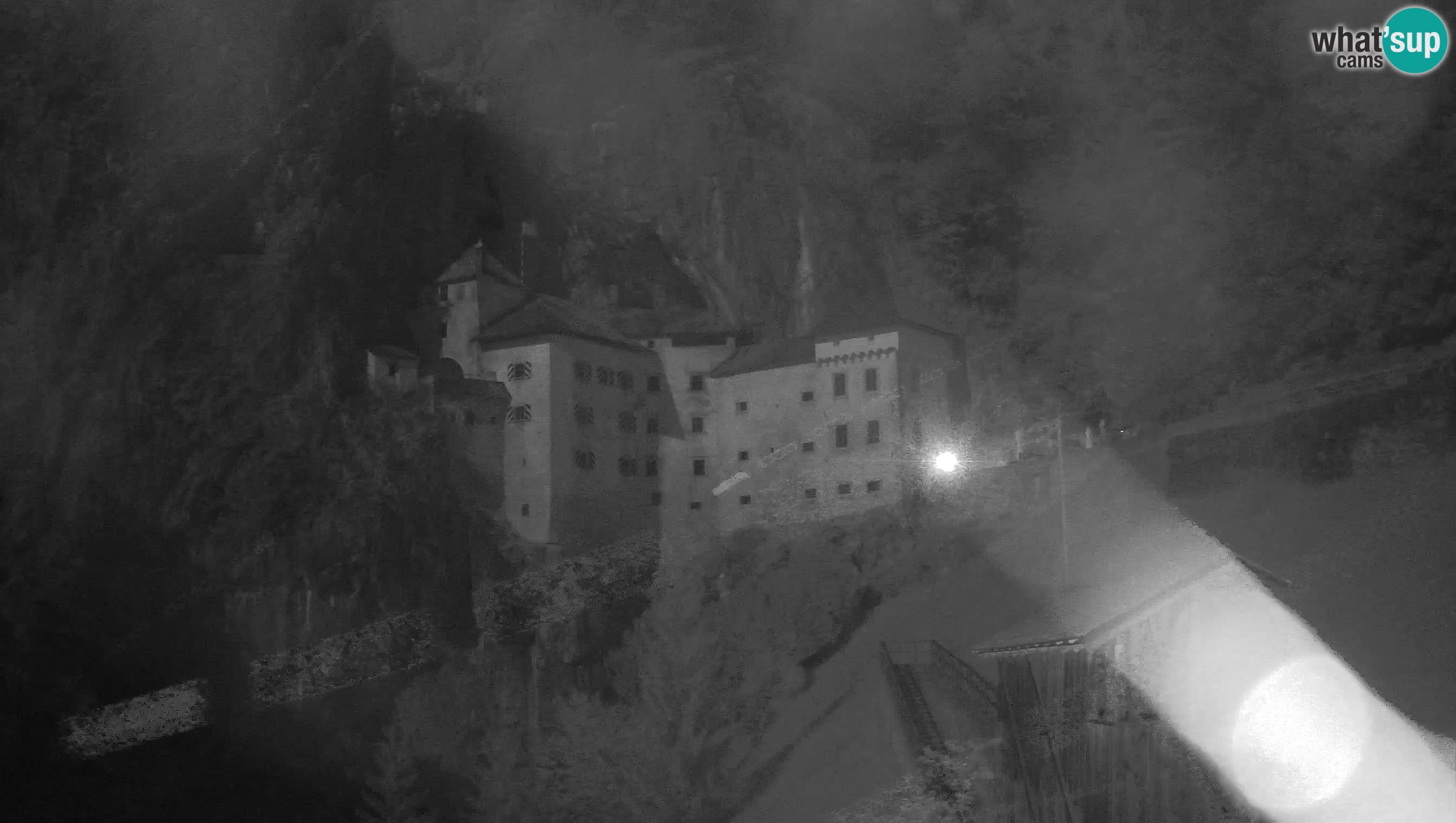 Web kamera Predjamski dvorac – Postojna – Slovenija