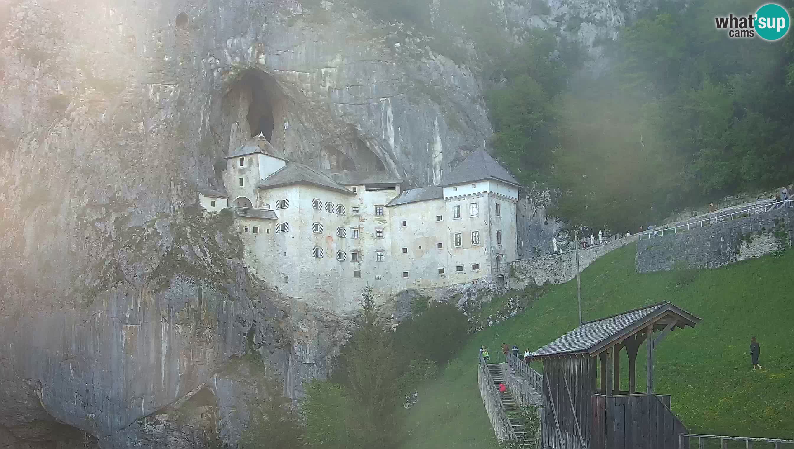 Live Webcam Predjamski grad – Predjama Castle – Postojna – Slovenia