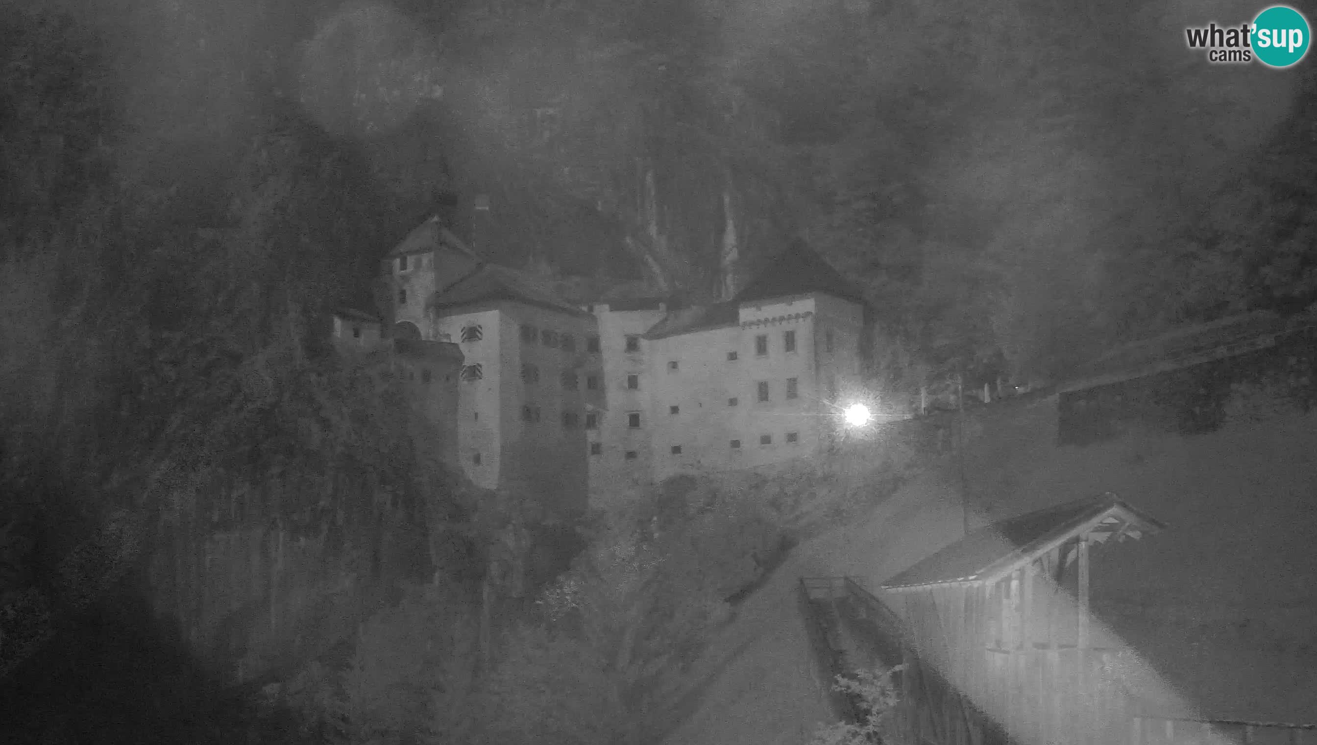Live Webcam Höhlenburg Predjama – Postojna – Slowenien