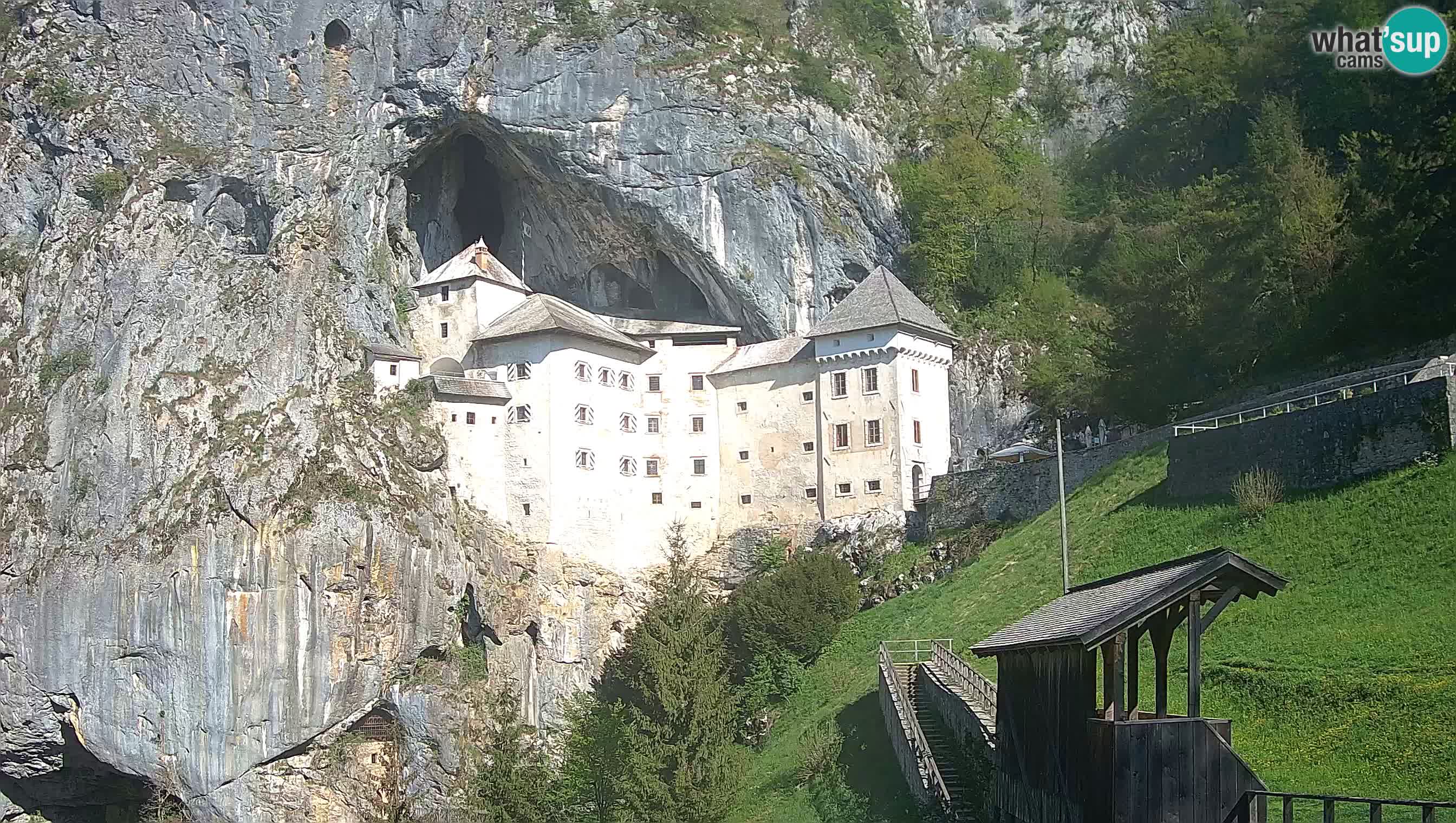 Live Webcam Grad Predjama – Château de Predjama – Postojna – Slovénie