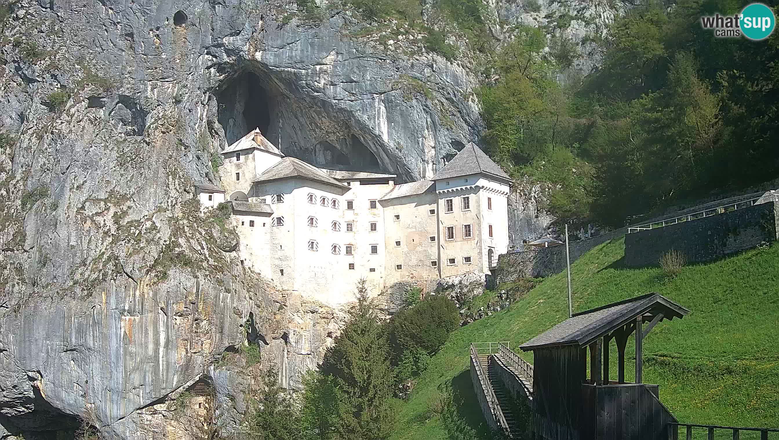 Live Webcam Grad Predjama – Château de Predjama – Postojna – Slovénie