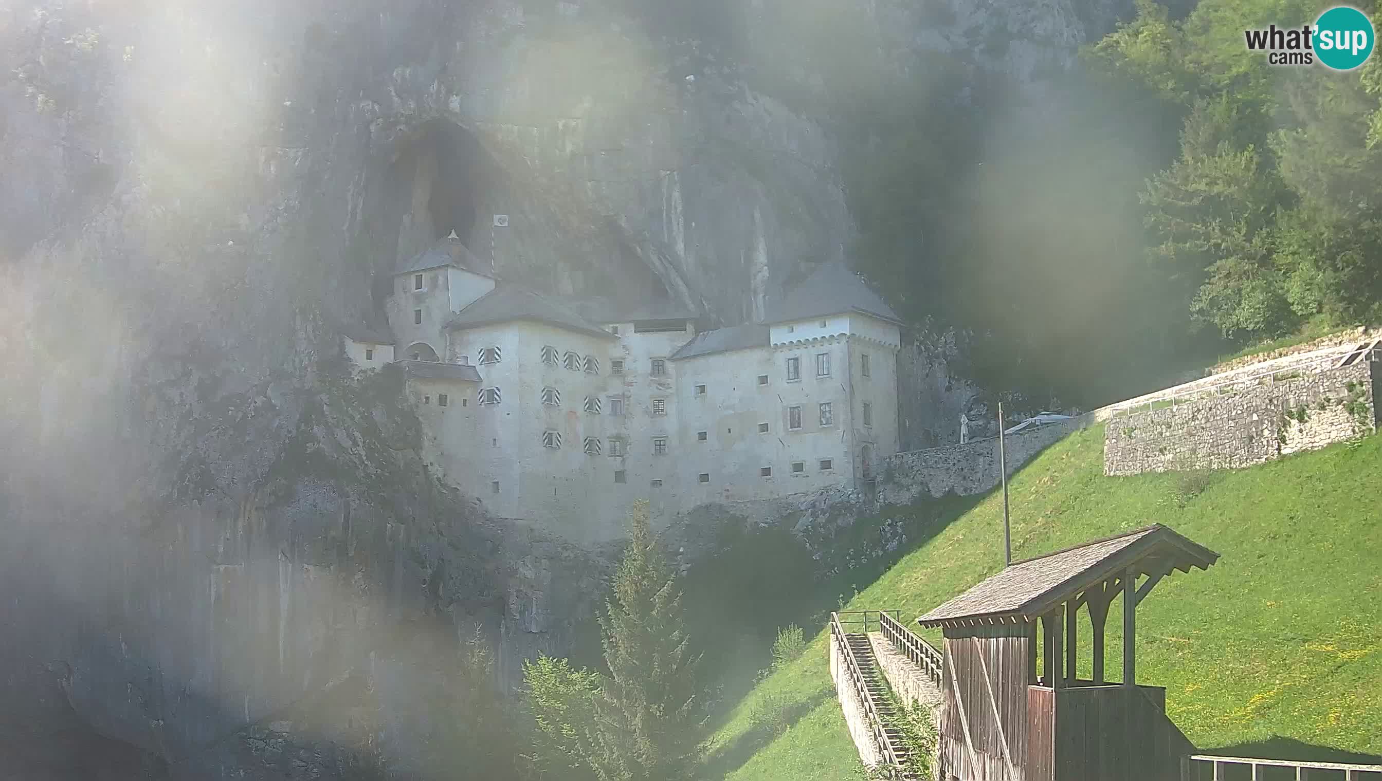 Live Webcam Predjamski grad – Predjama Castle – Postojna – Slovenia