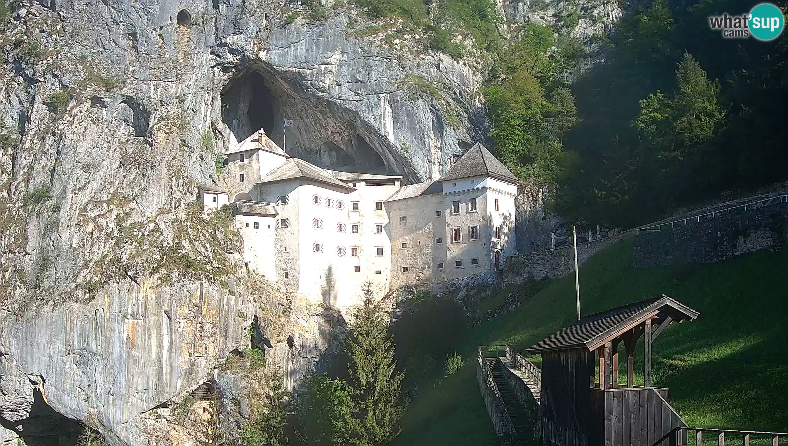 Web kamera Predjamski dvorac – Postojna – Slovenija
