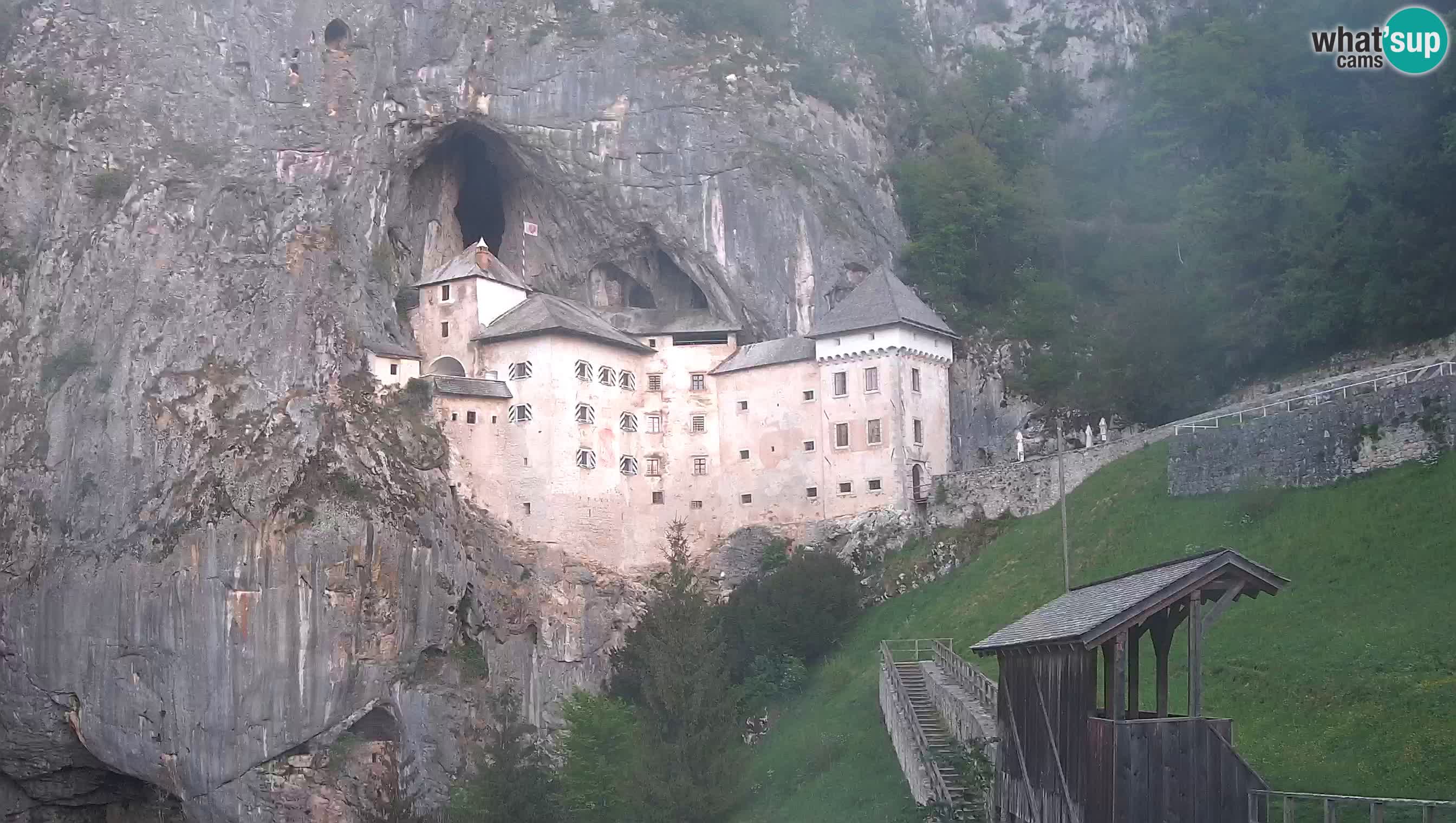 Live Webcam Castello di Predjama – Postumia – Slovenia
