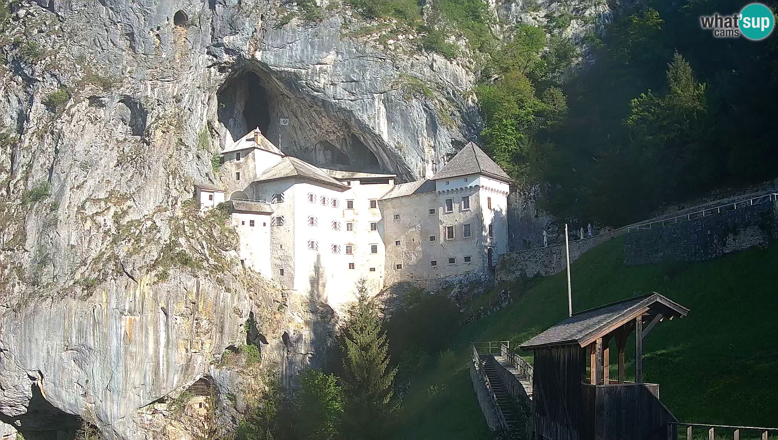 Live Webcam Grad Predjama – Château de Predjama – Postojna – Slovénie
