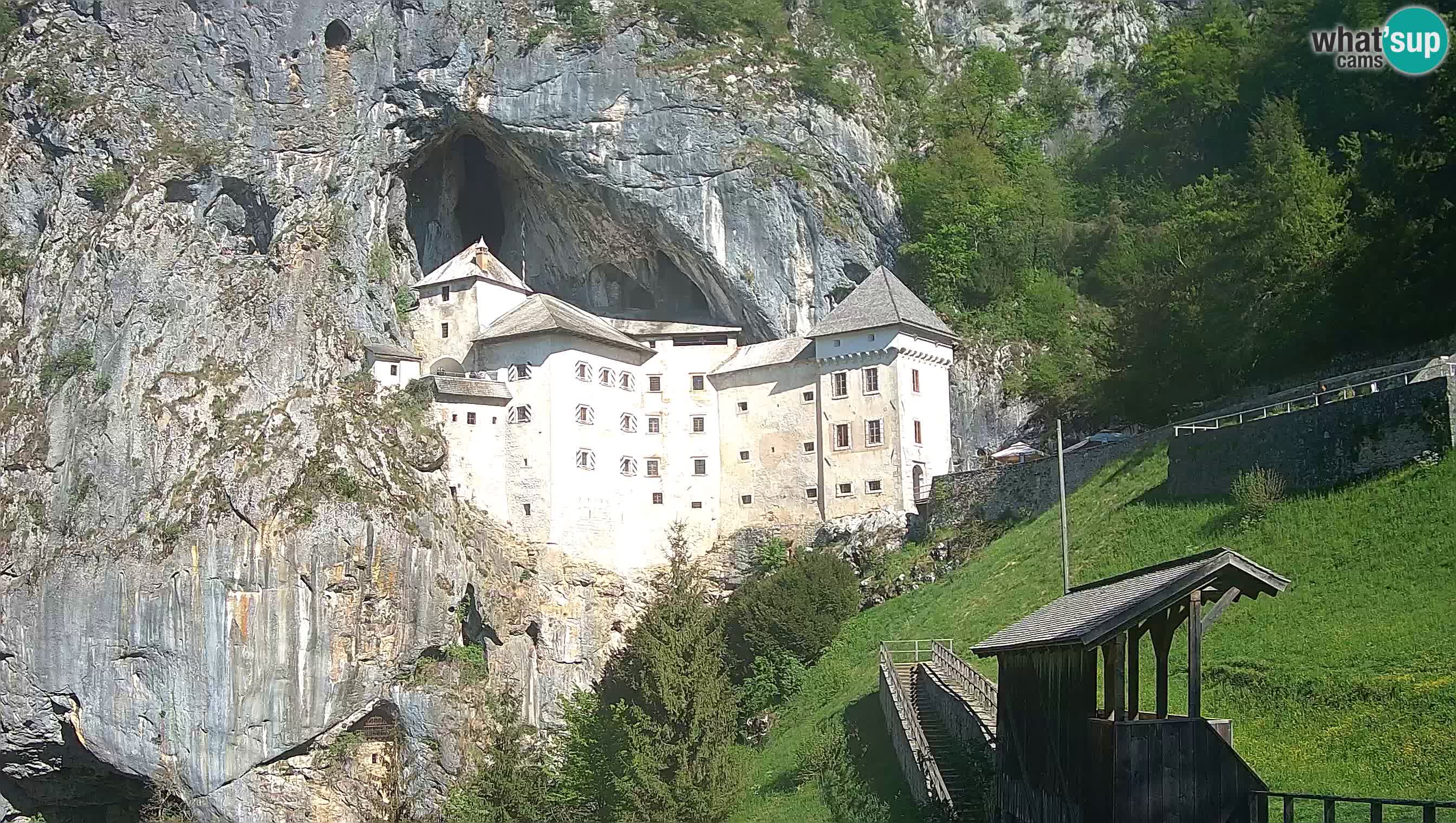 Live Webcam Grad Predjama – Château de Predjama – Postojna – Slovénie