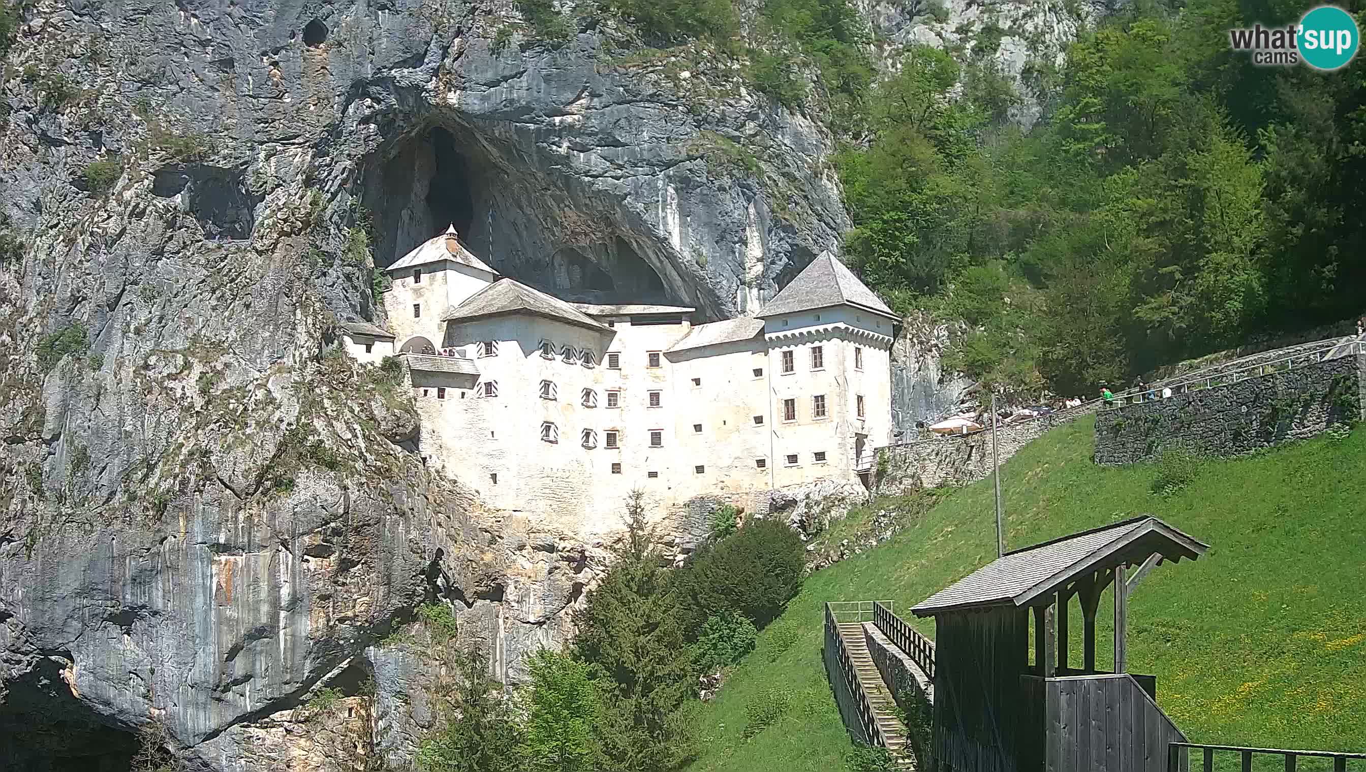 Live Webcam Grad Predjama – Château de Predjama – Postojna – Slovénie
