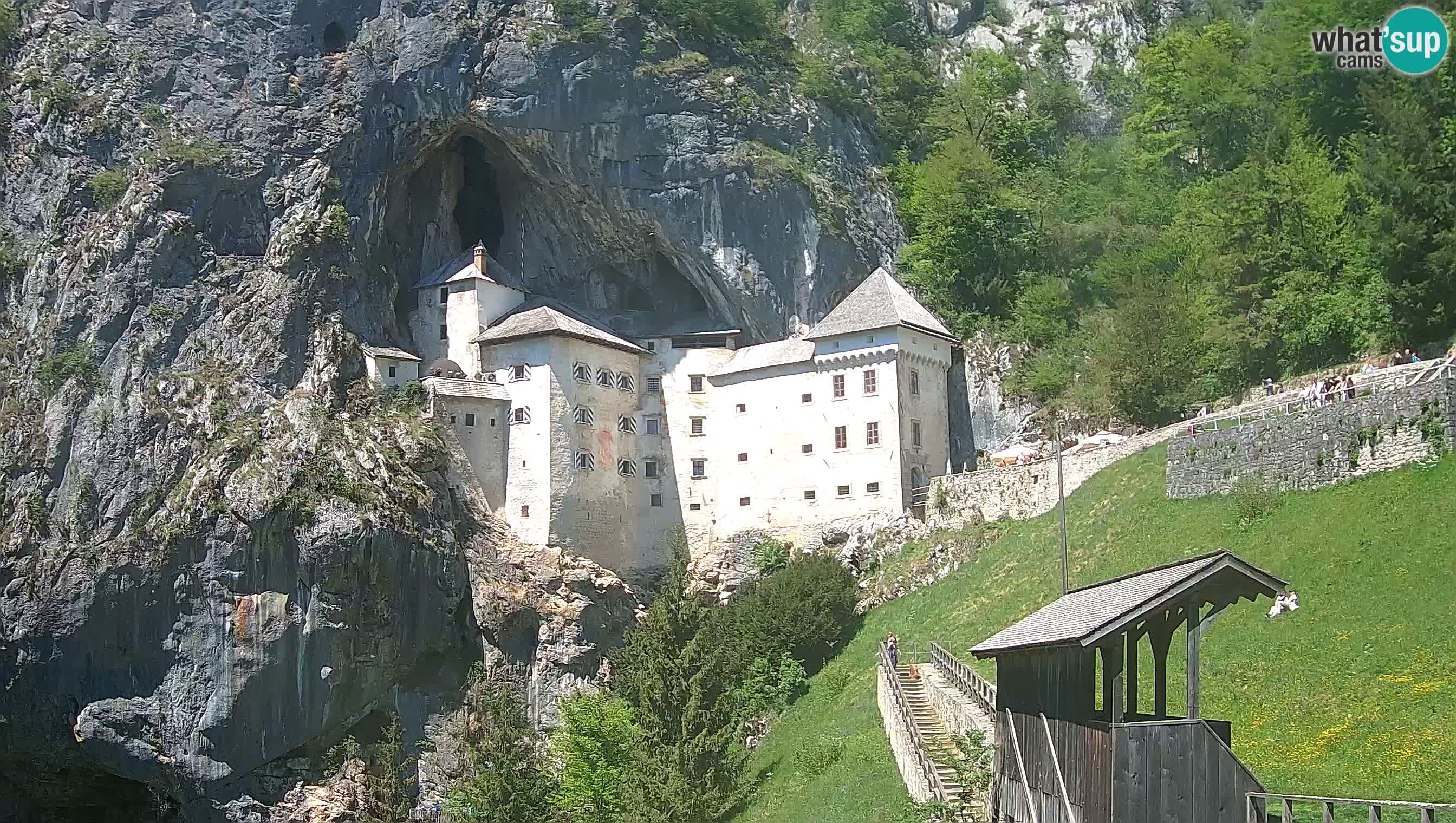 Live Webcam Höhlenburg Predjama – Postojna – Slowenien