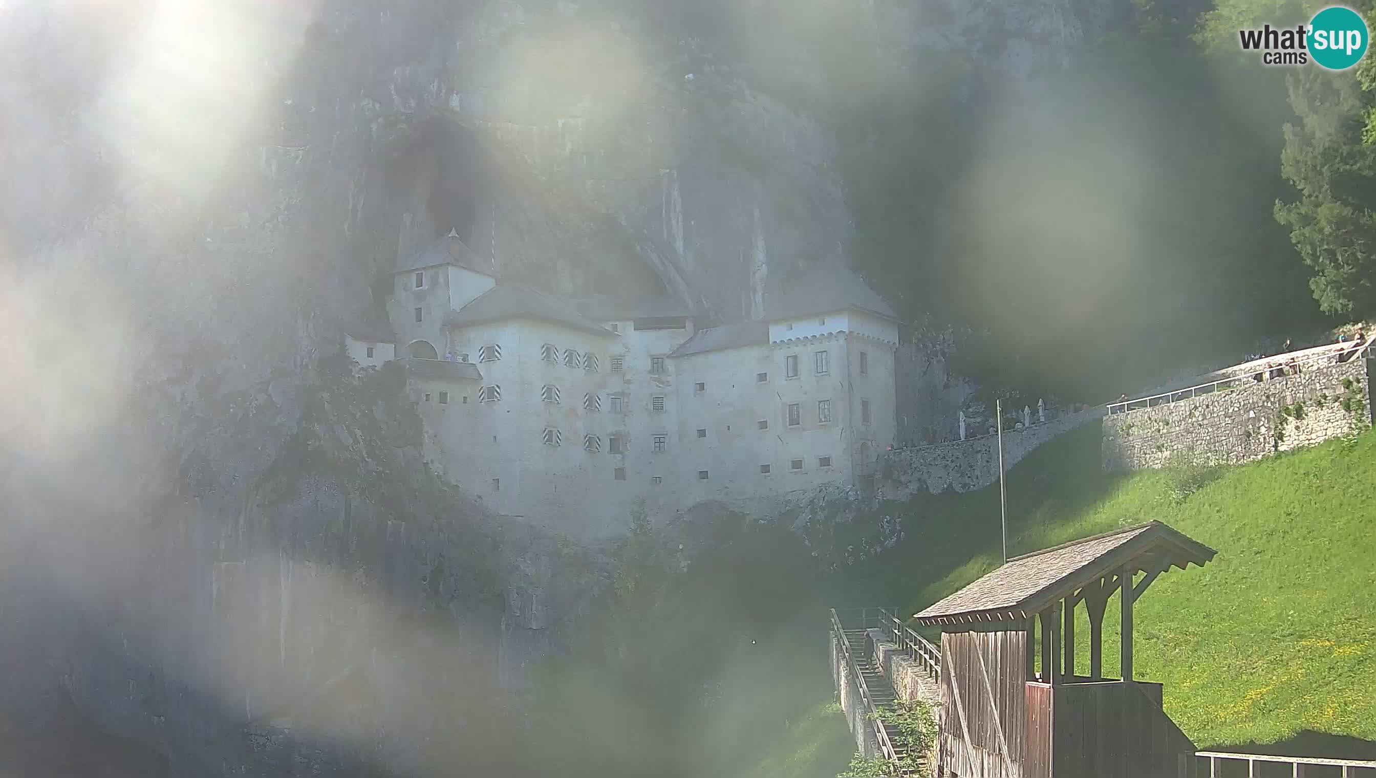Web kamera Predjamski dvorac – Postojna – Slovenija