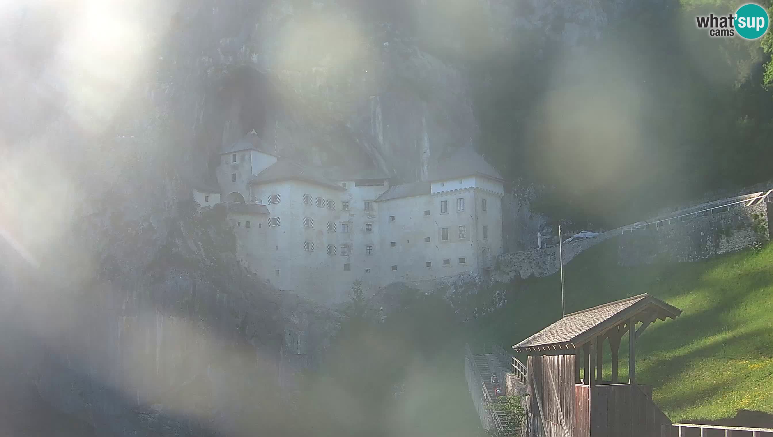 Live Webcam Grad Predjama – Château de Predjama – Postojna – Slovénie