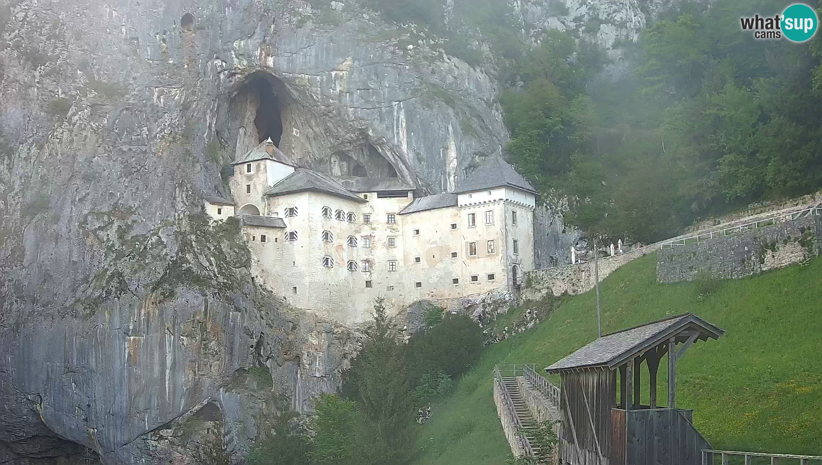 Web kamera Predjamski dvorac – Postojna – Slovenija