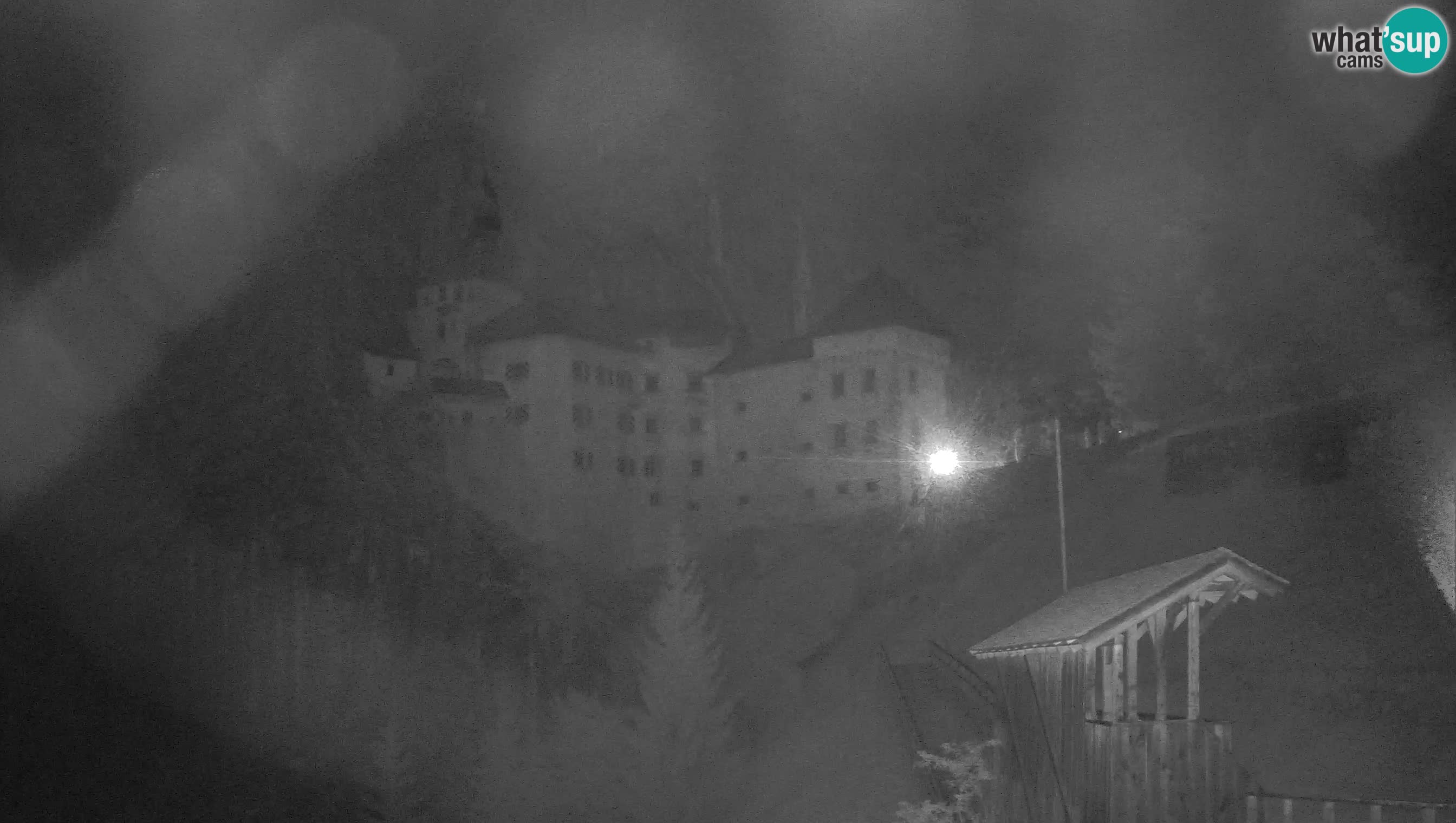 Live Webcam Grad Predjama – Château de Predjama – Postojna – Slovénie