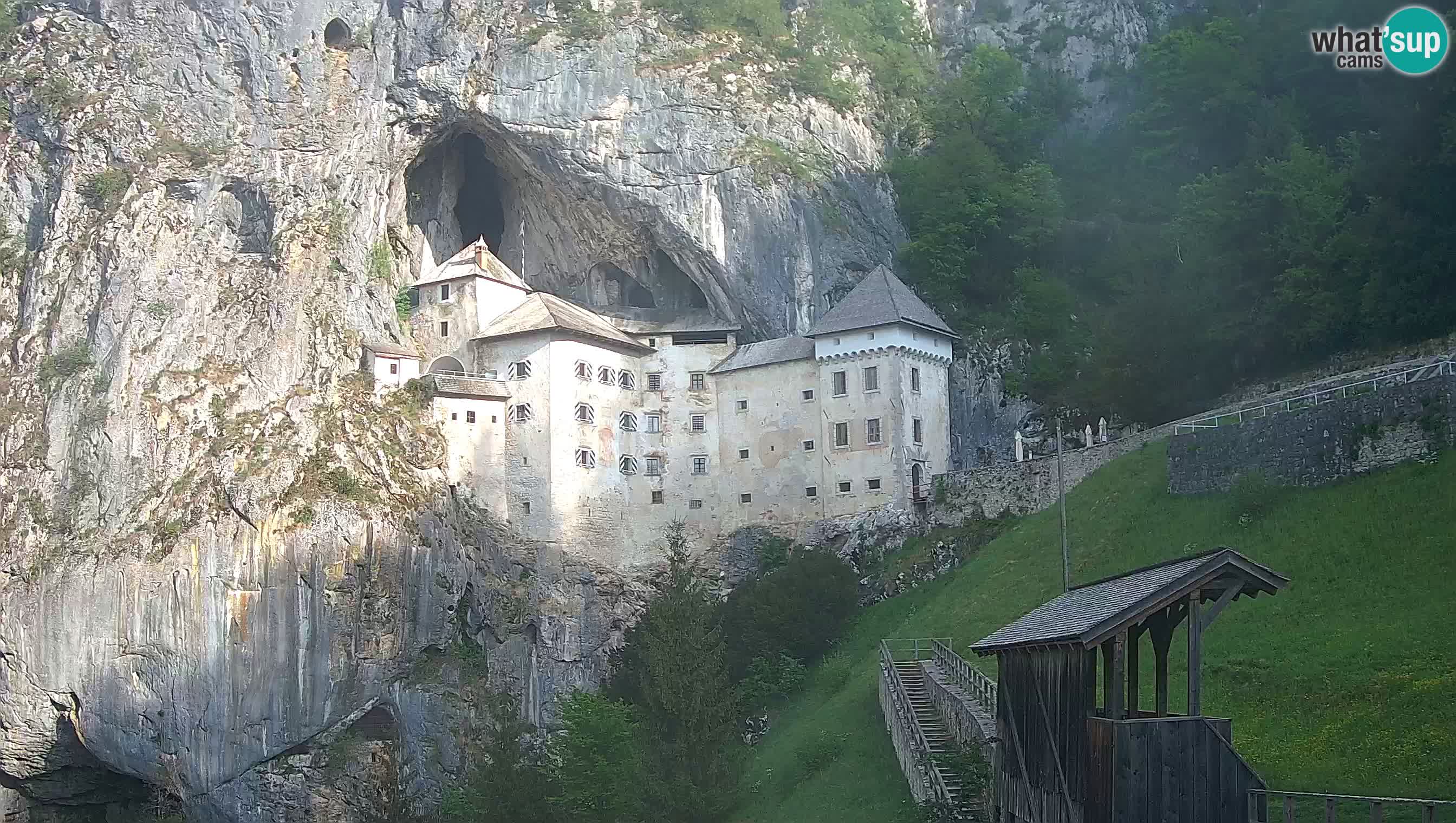 Live Webcam Predjamski grad – Predjama Castle – Postojna – Slovenia