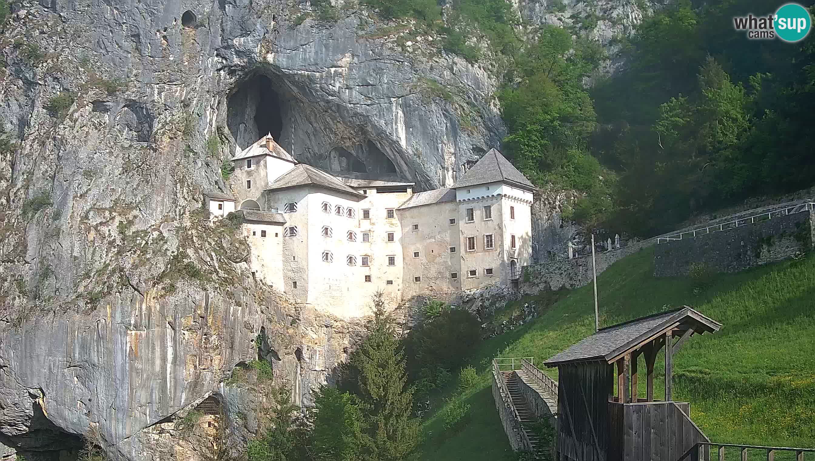 Live Webcam Predjamski grad – Predjama Castle – Postojna – Slovenia