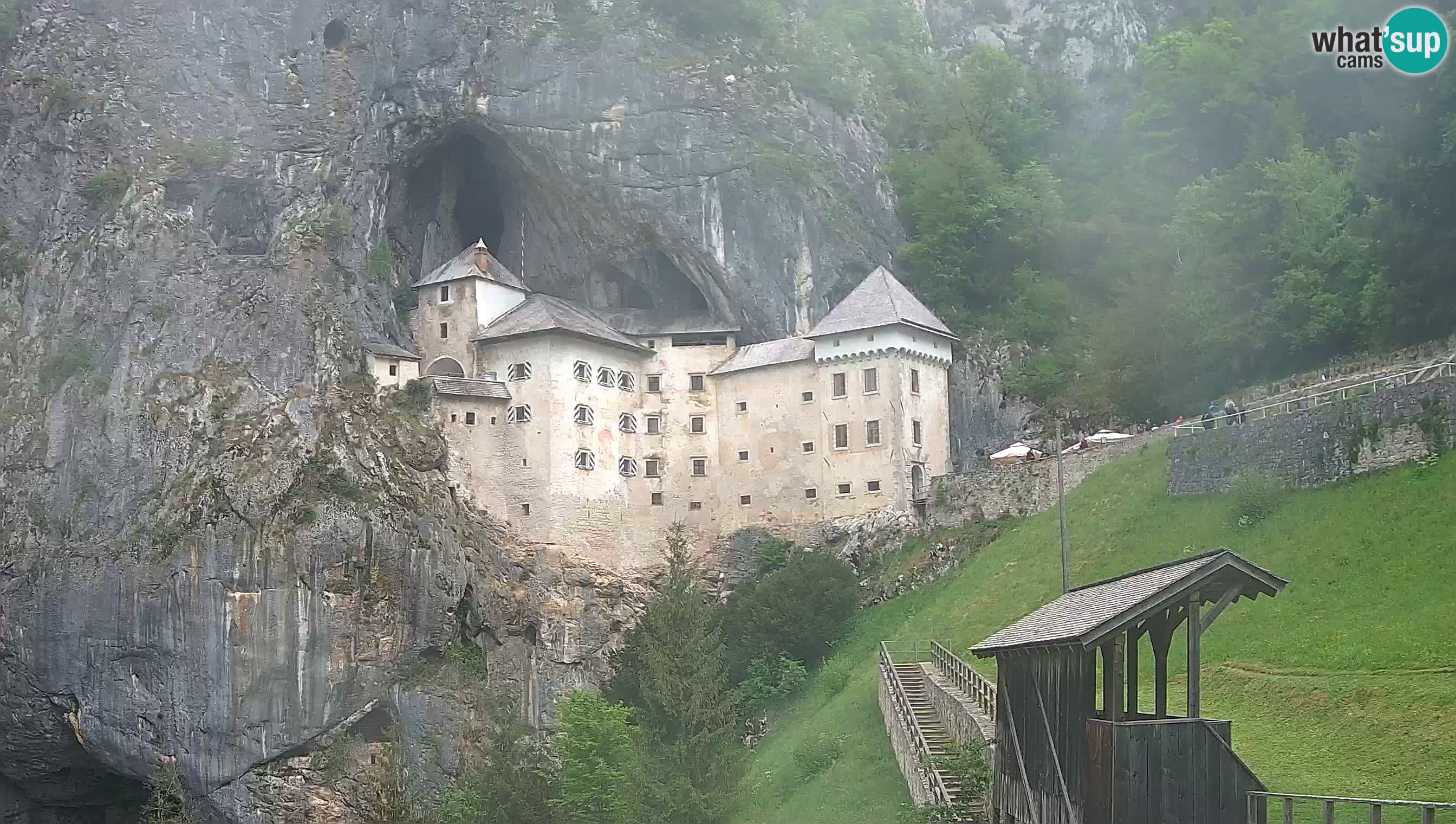 Web kamera Predjamski dvorac – Postojna – Slovenija
