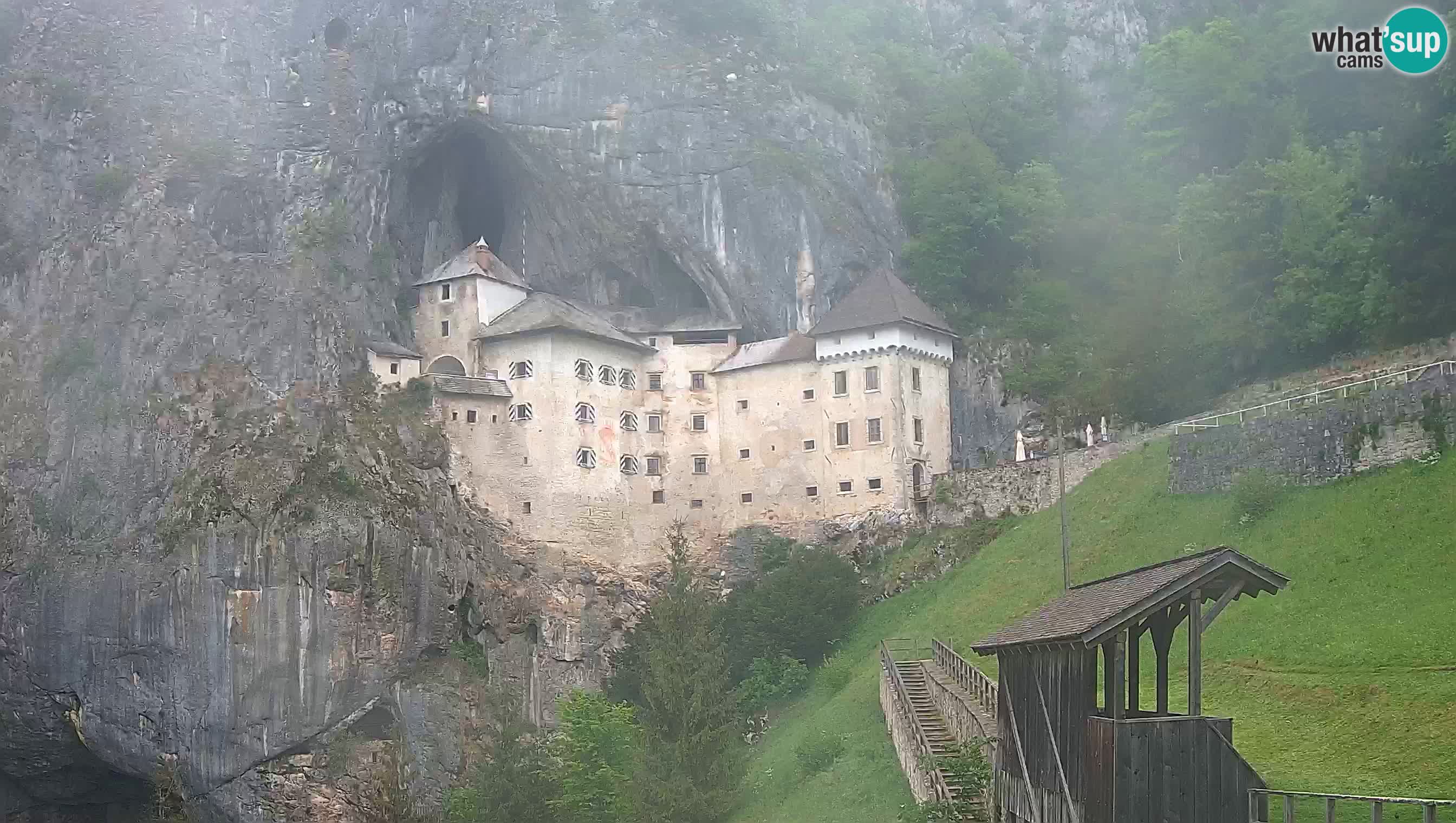 Live Webcam Höhlenburg Predjama – Postojna – Slowenien