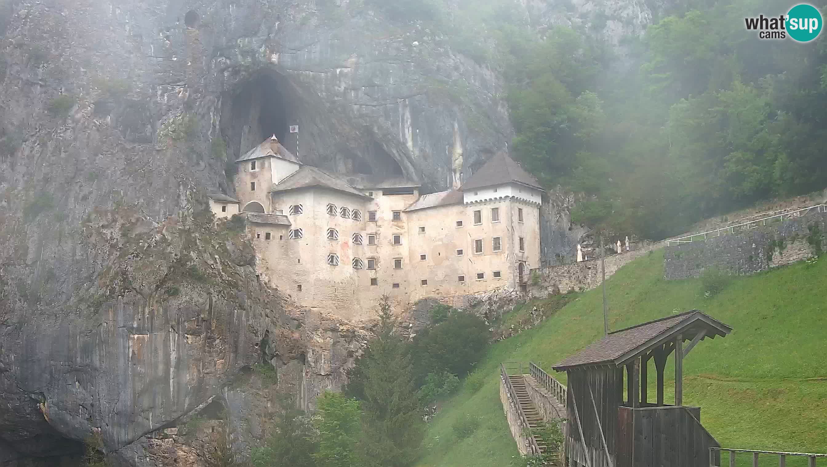 Live Webcam Castello di Predjama – Postumia – Slovenia