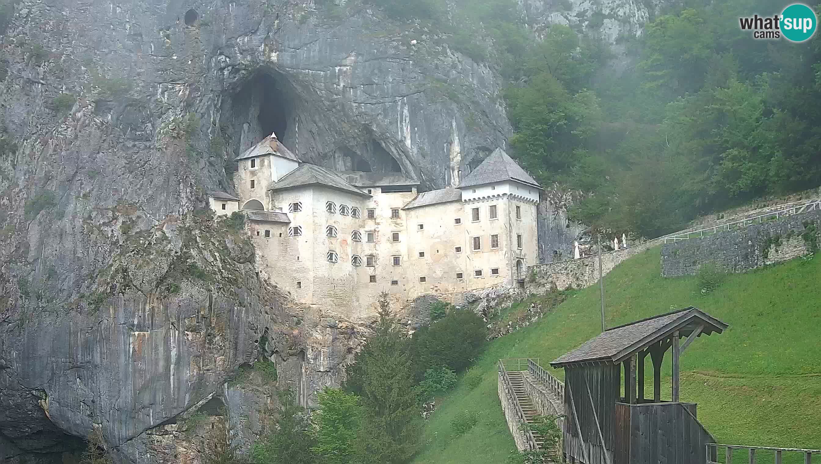 Live Webcam Predjamski grad – Predjama Castle – Postojna – Slovenia