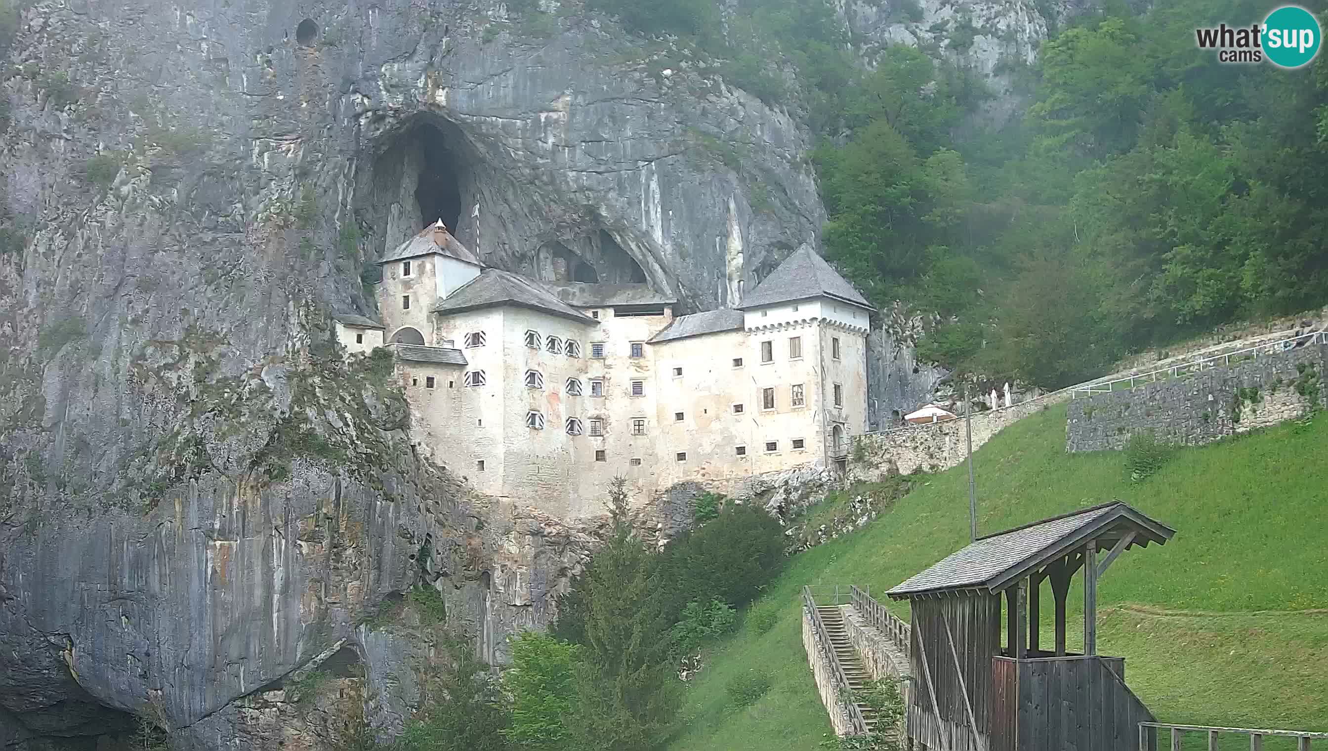 Web kamera Predjamski dvorac – Postojna – Slovenija
