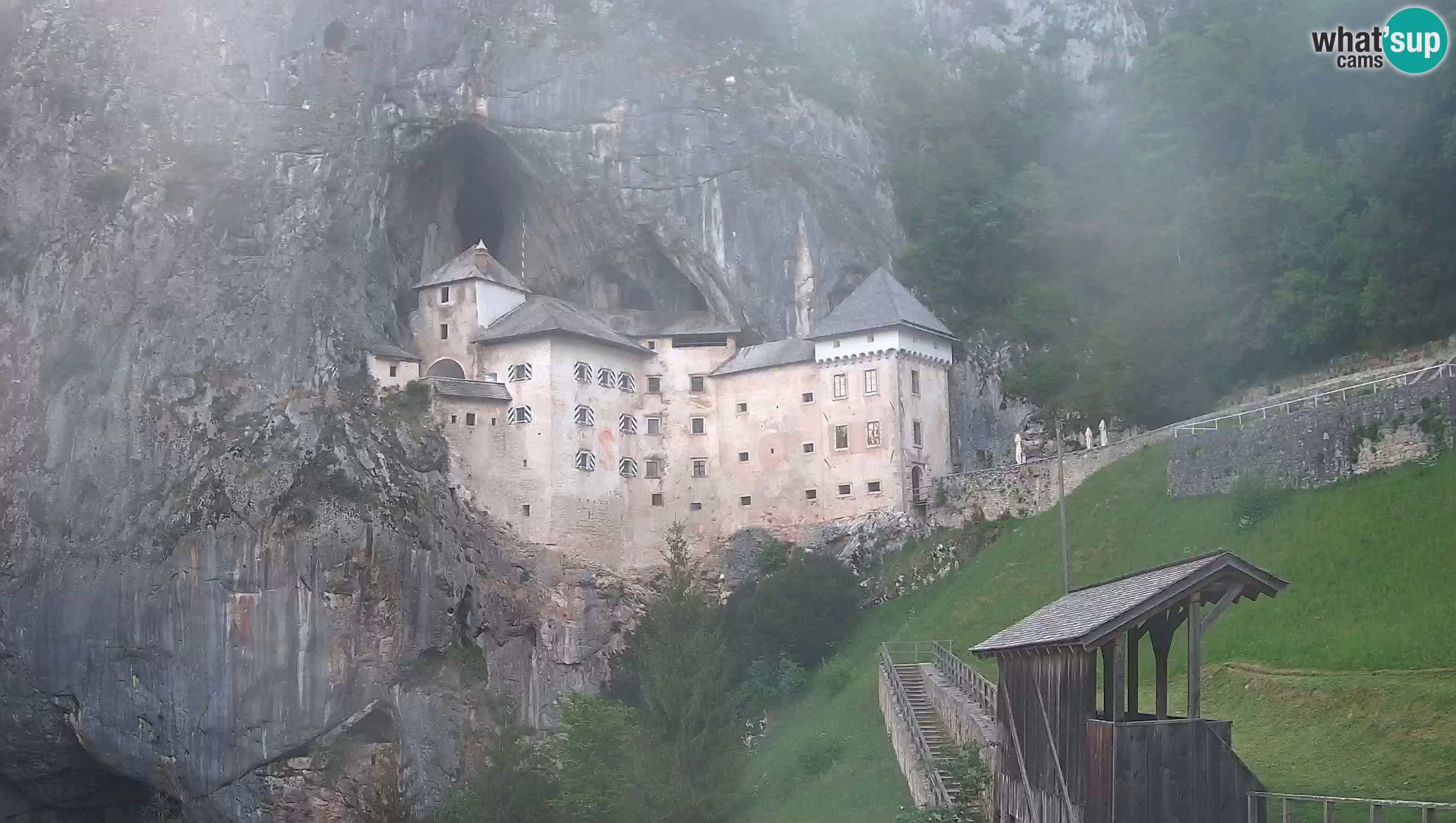Live Webcam Predjamski grad – Predjama Castle – Postojna – Slovenia