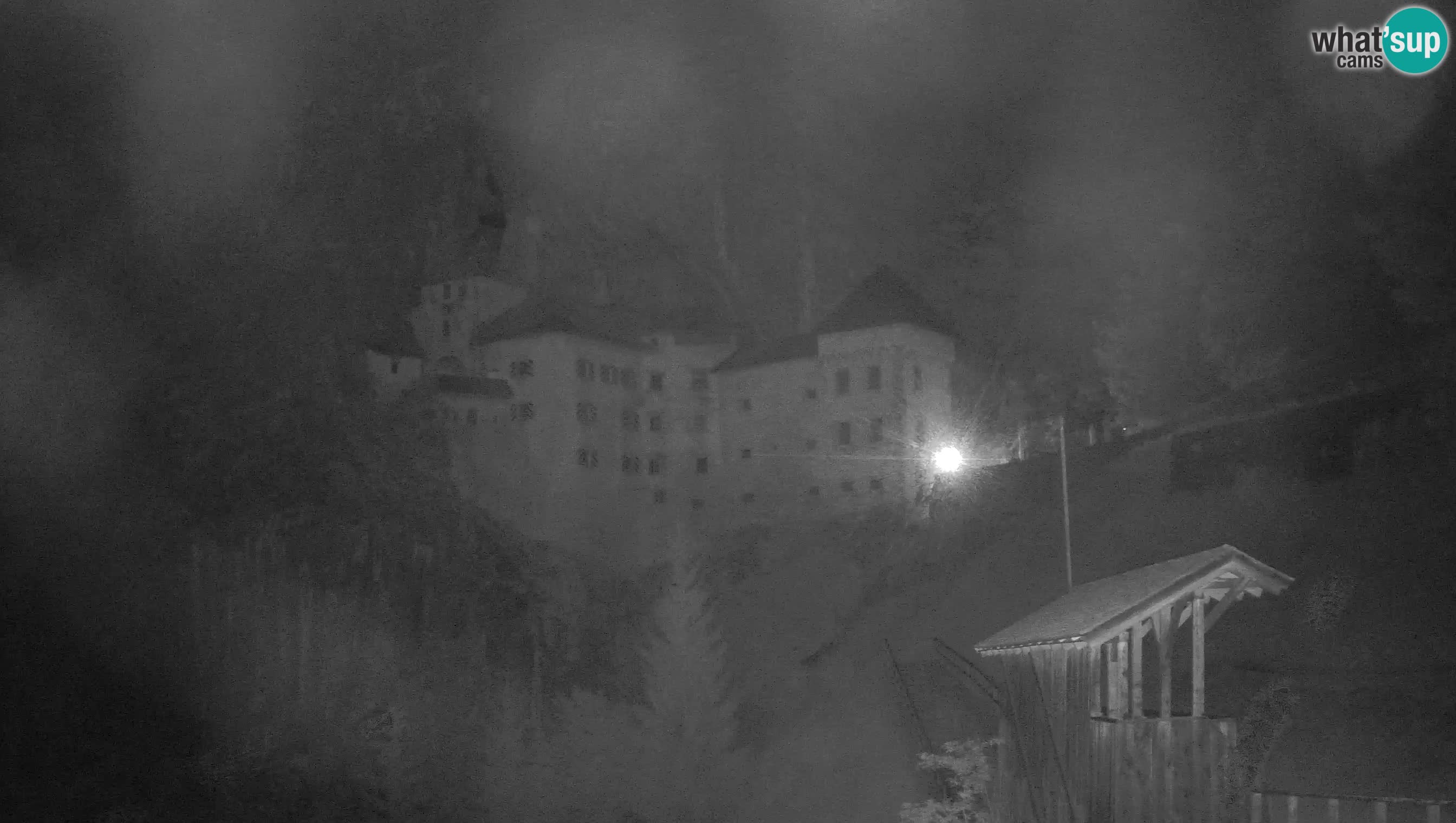 Live Webcam Höhlenburg Predjama – Postojna – Slowenien