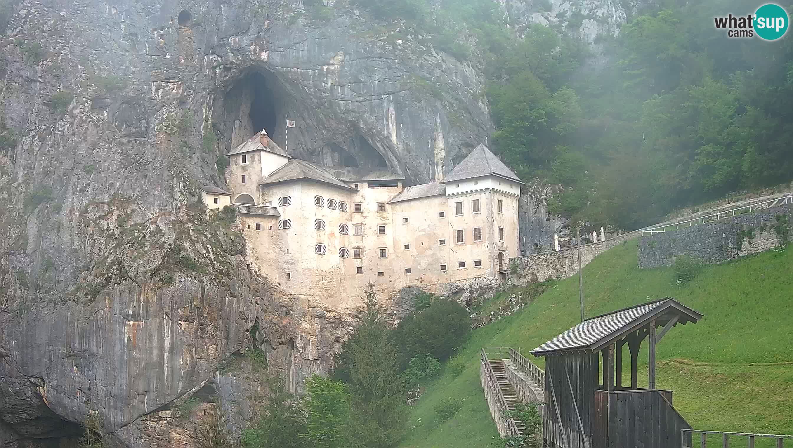Live Webcam Castello di Predjama – Postumia – Slovenia