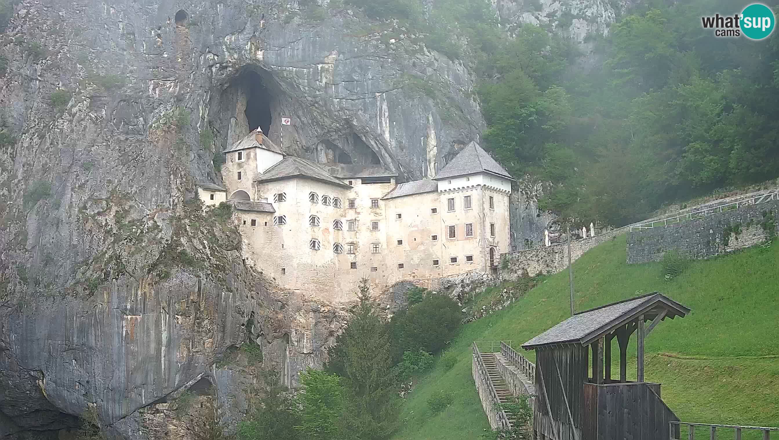 Live Webcam Predjamski grad – Predjama Castle – Postojna – Slovenia