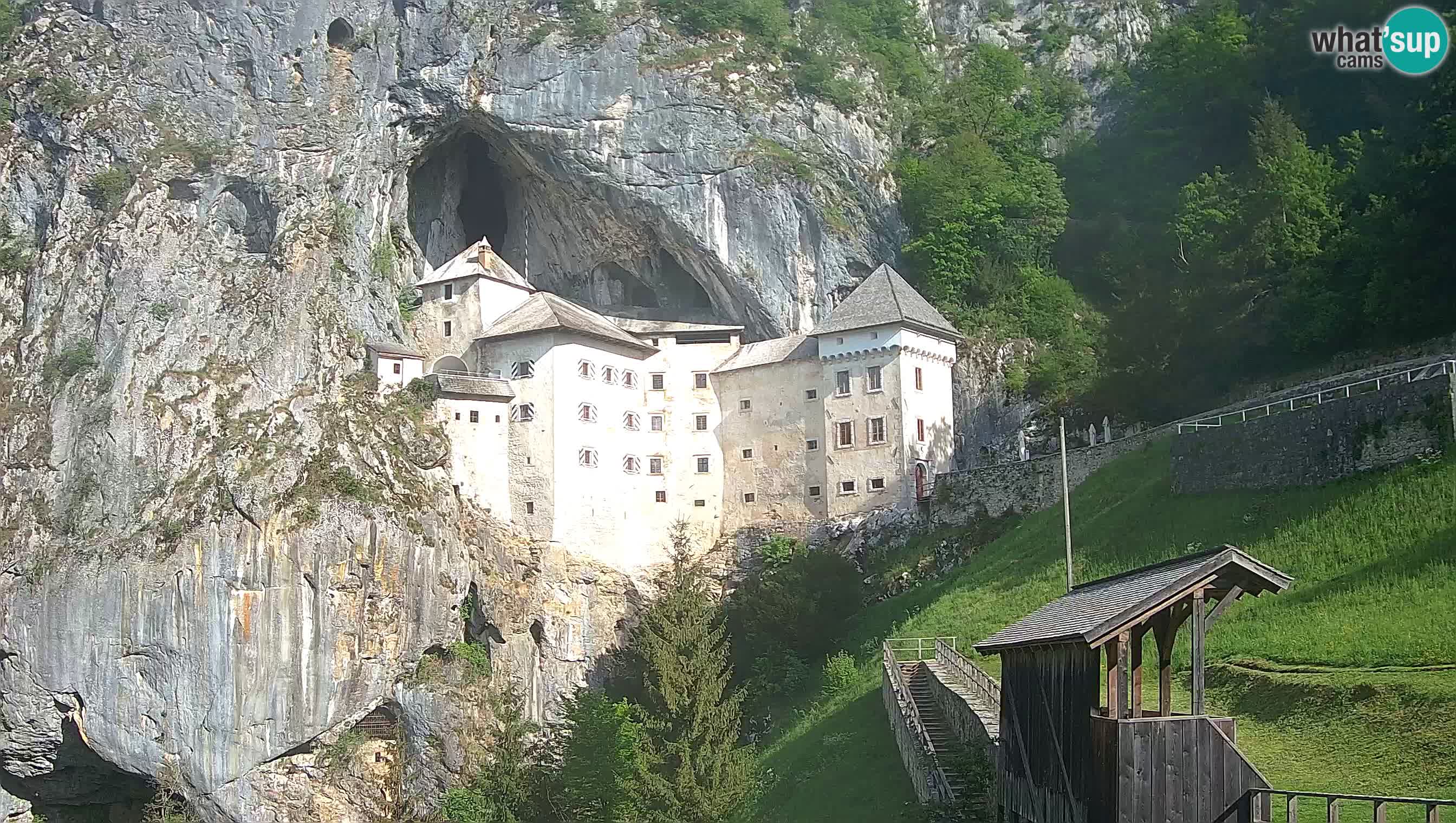 Live Webcam Predjamski grad – Predjama Castle – Postojna – Slovenia