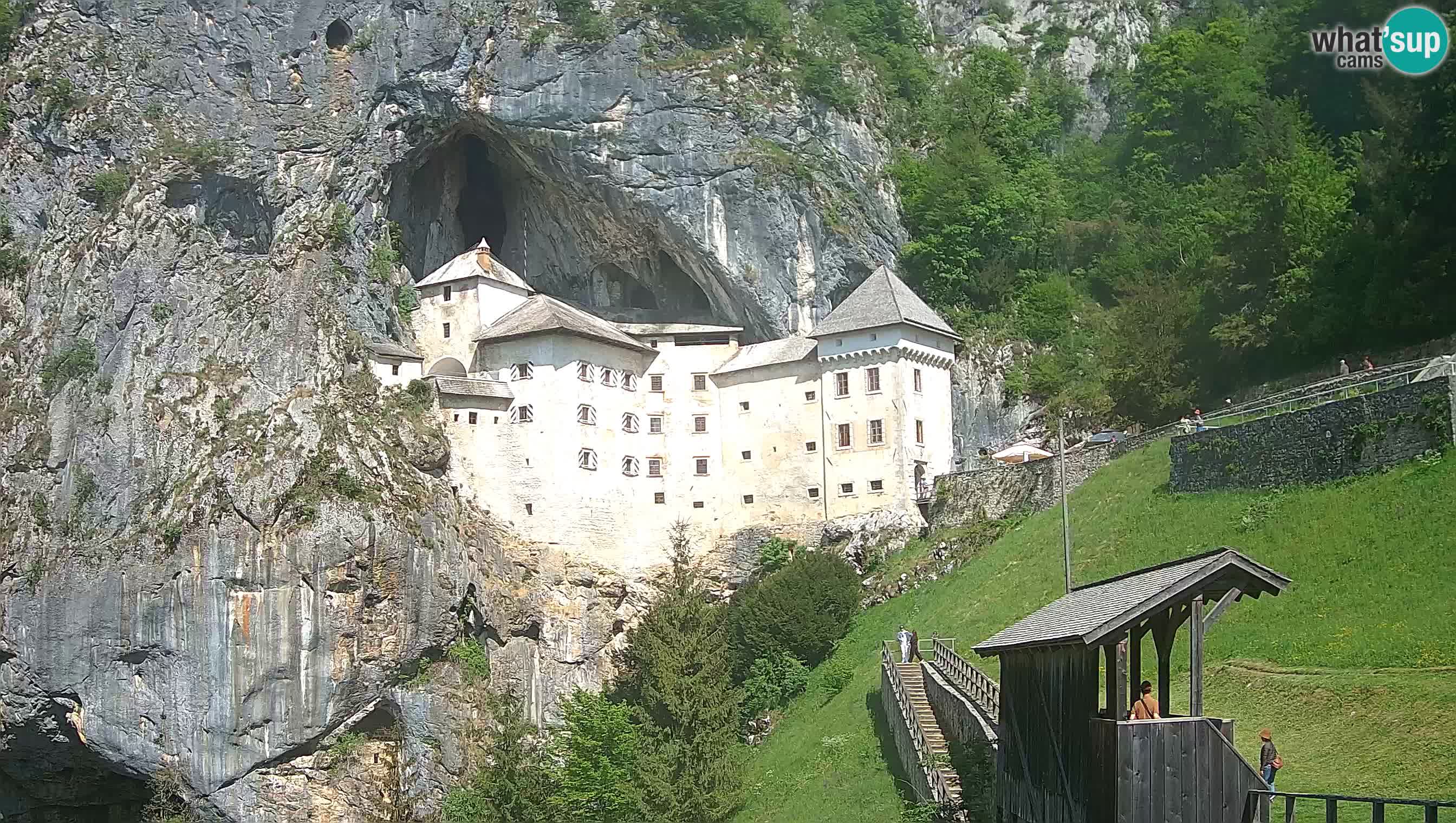 Live Webcam Grad Predjama – Château de Predjama – Postojna – Slovénie