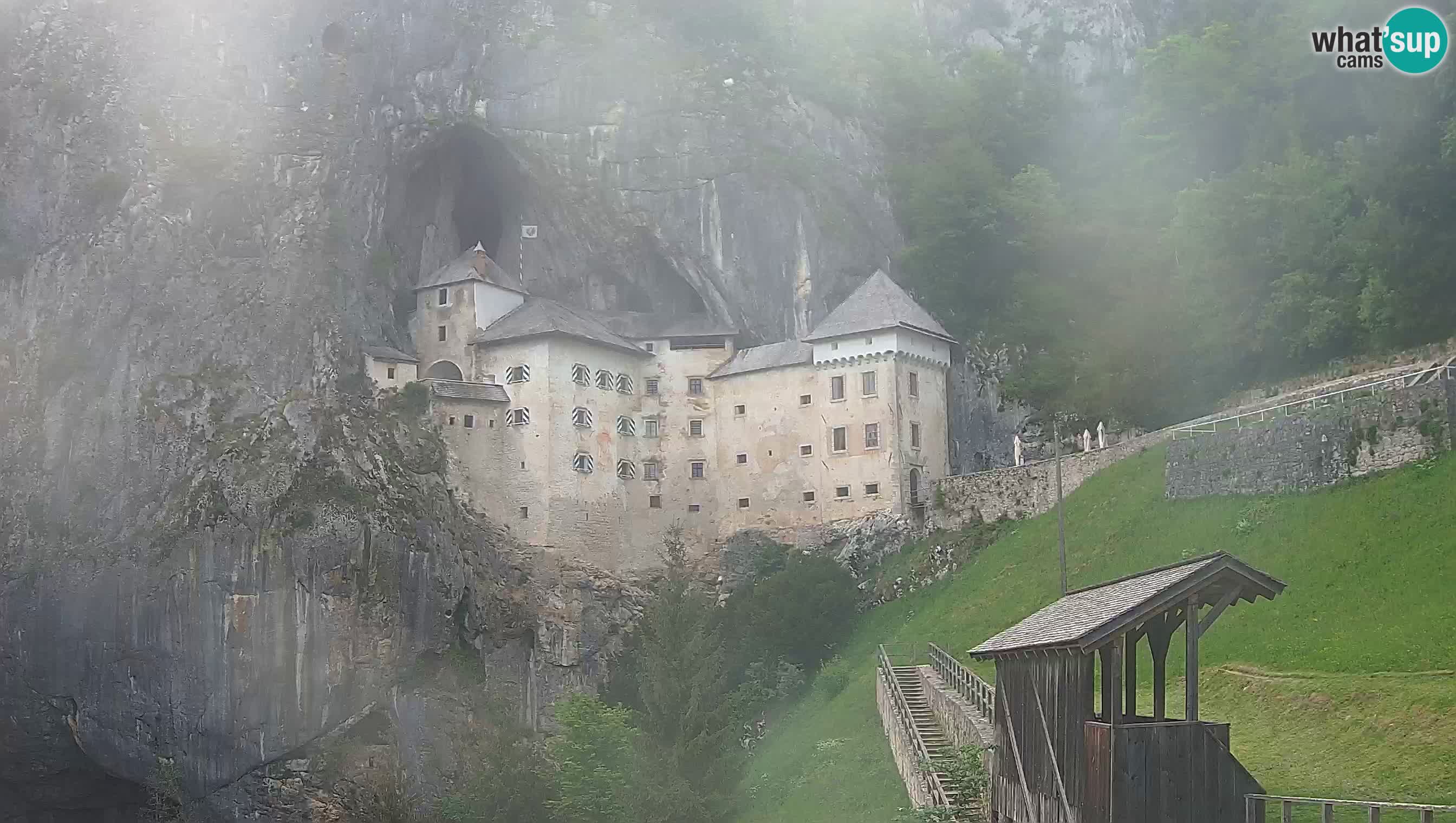 Web kamera Predjamski dvorac – Postojna – Slovenija