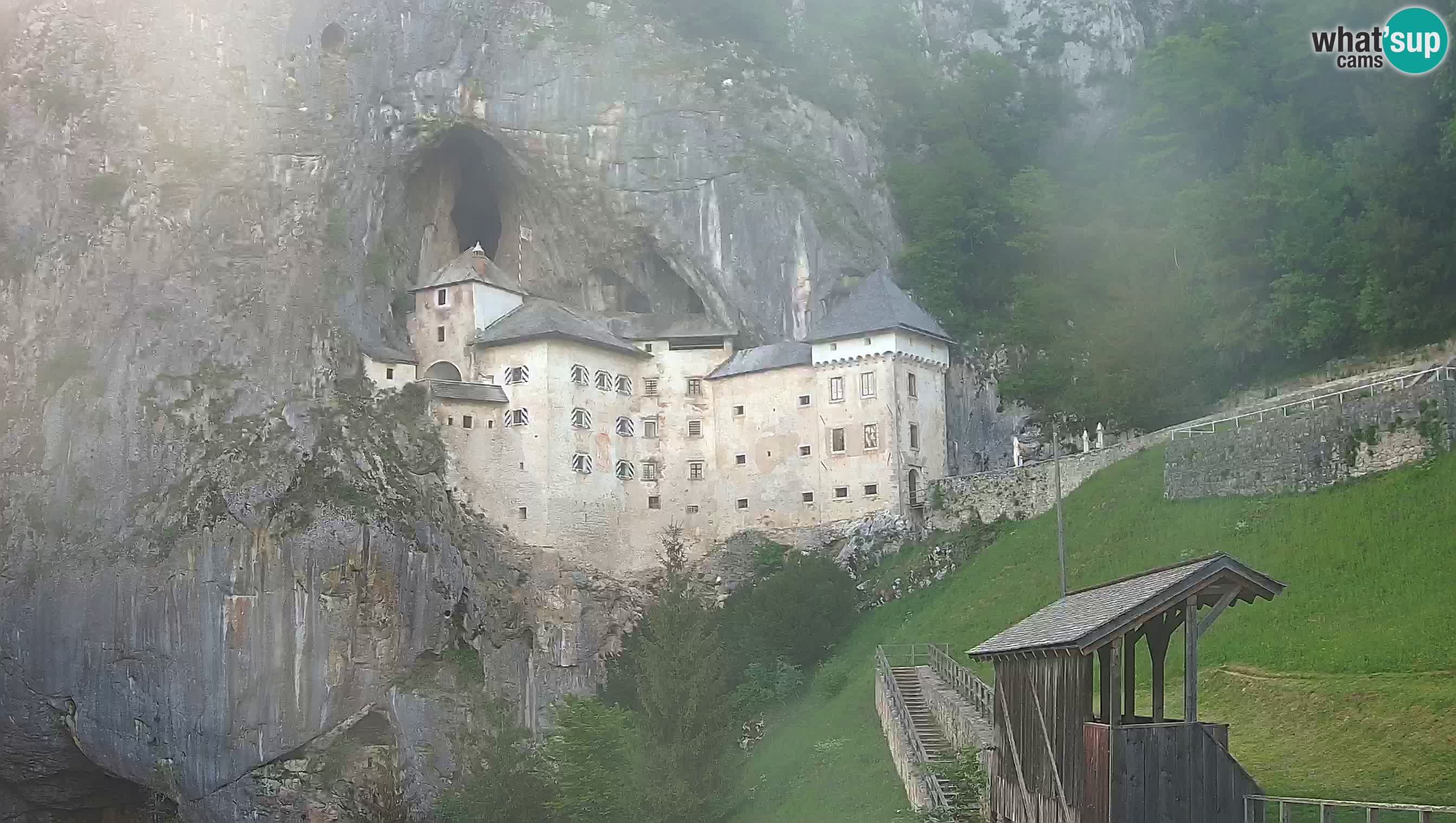 Live Webcam Predjamski grad – Predjama Castle – Postojna – Slovenia