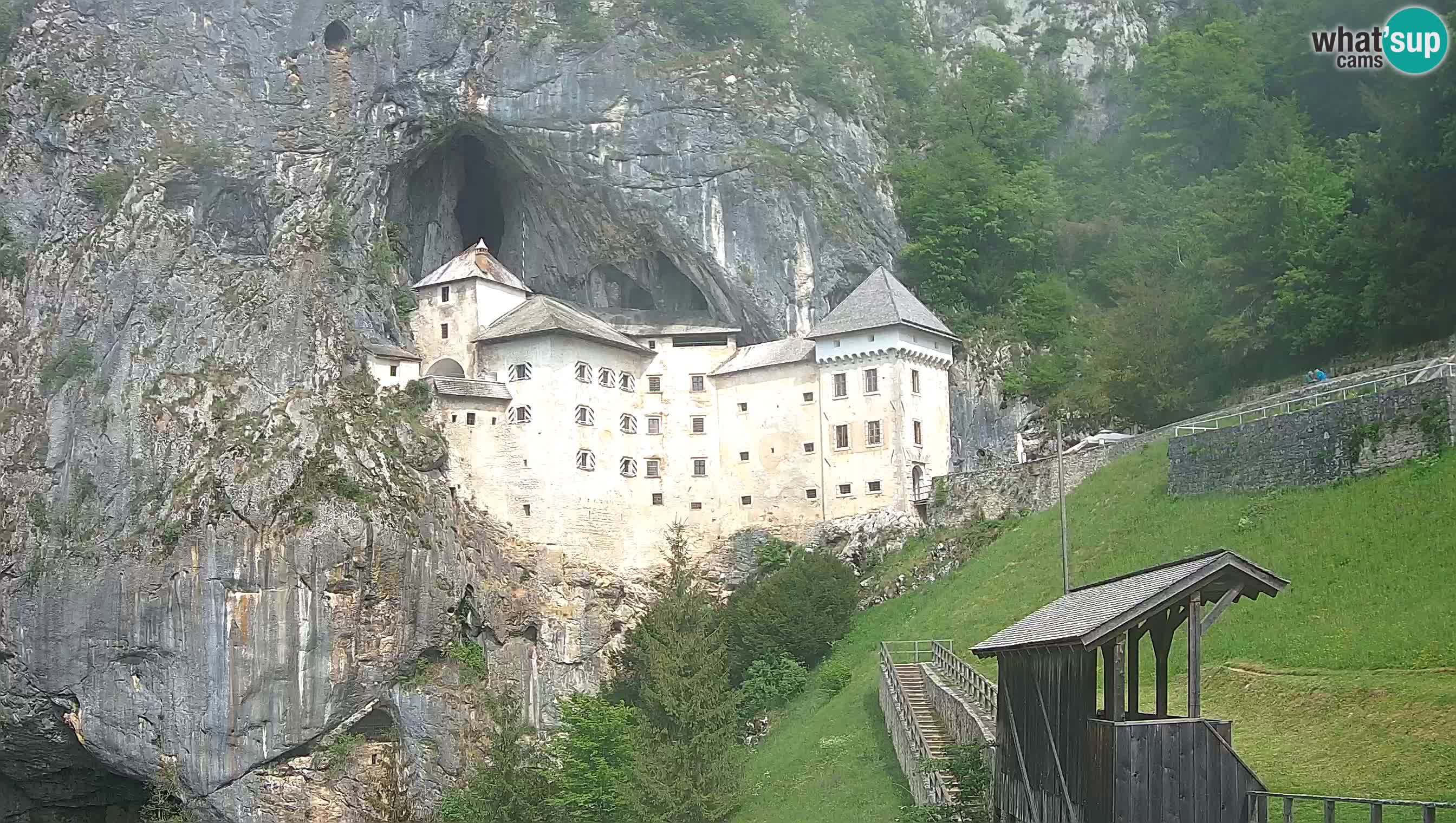 Live Webcam Predjamski grad – Predjama Castle – Postojna – Slovenia