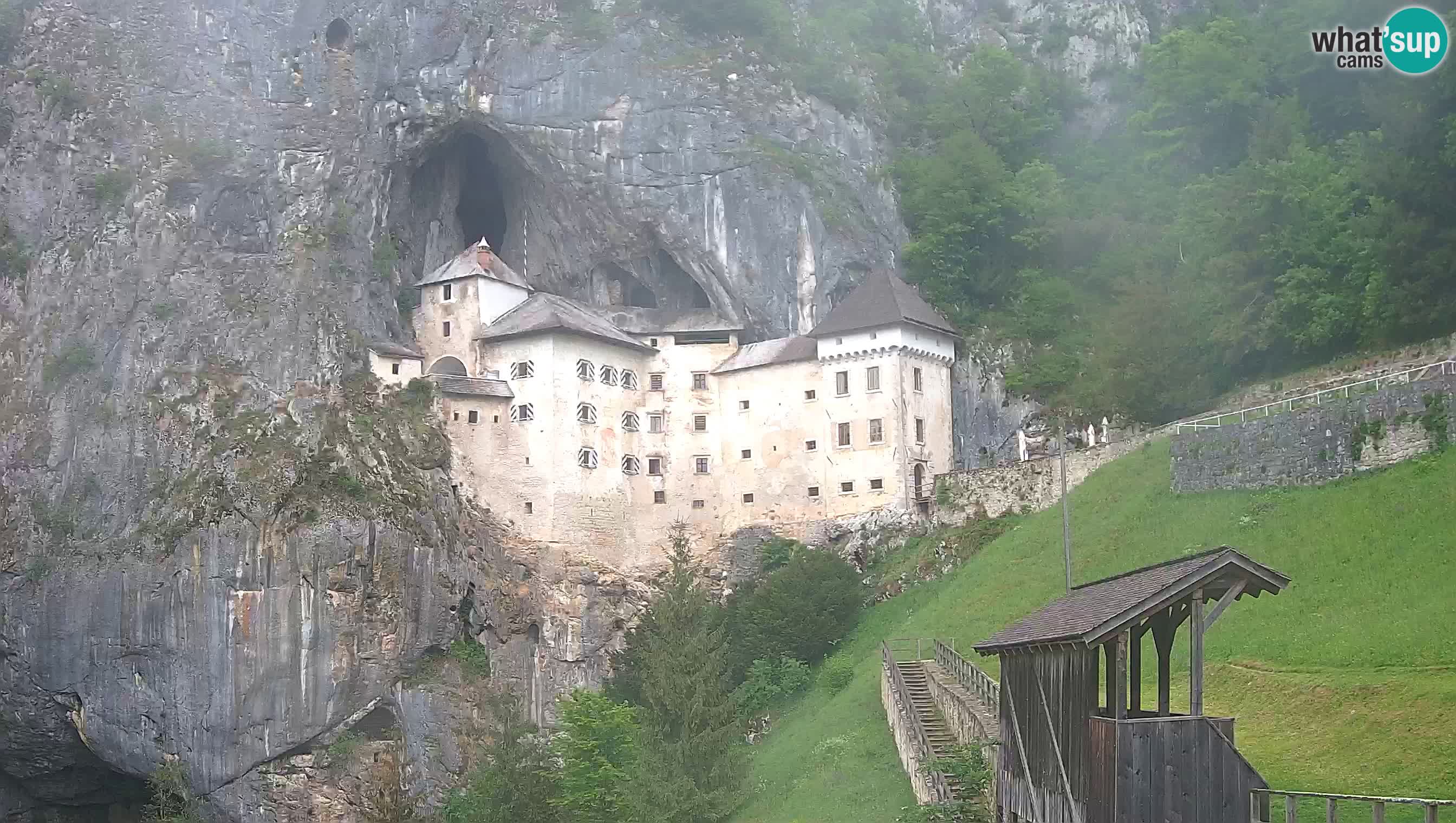 Live Webcam Predjamski grad – Predjama Castle – Postojna – Slovenia
